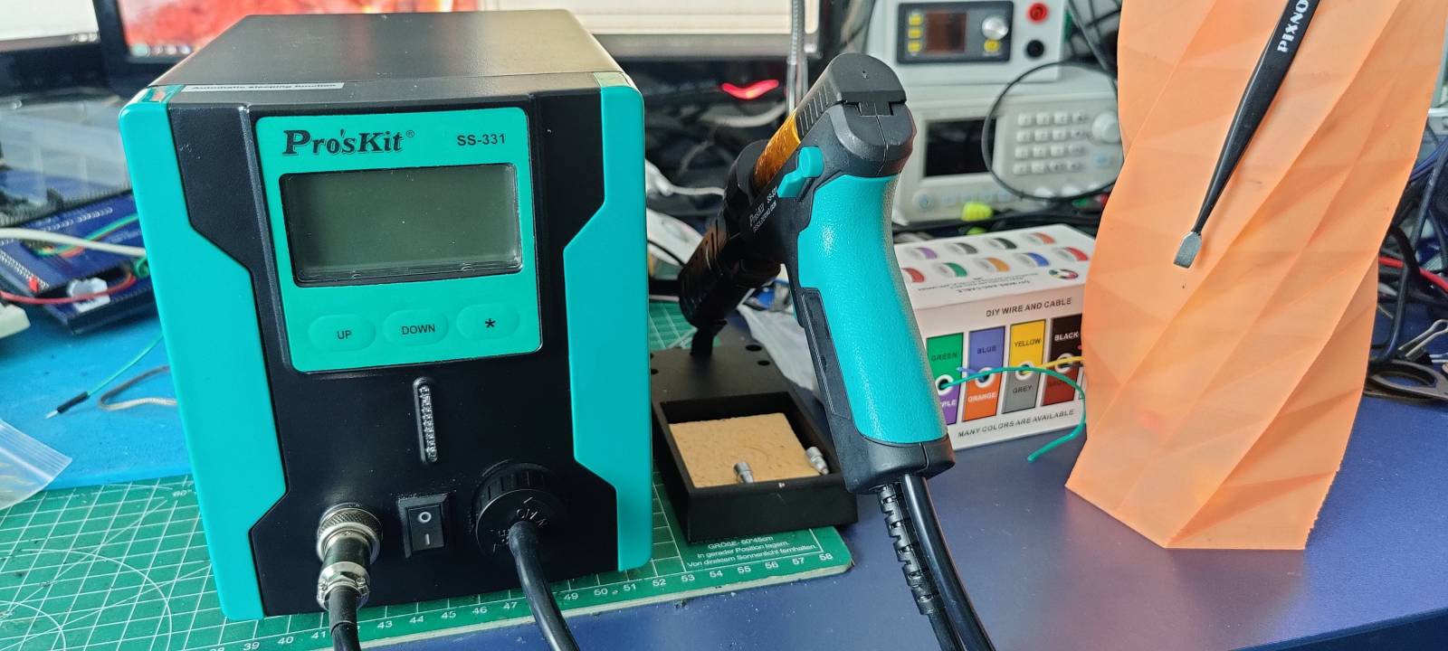 Switchcover Pro's Kit SS-331 Desoldering Station
