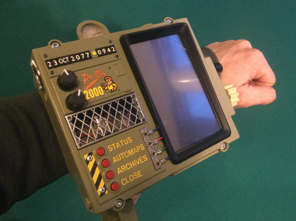 Fallout Pip-Boy 2000 Mk.I replica