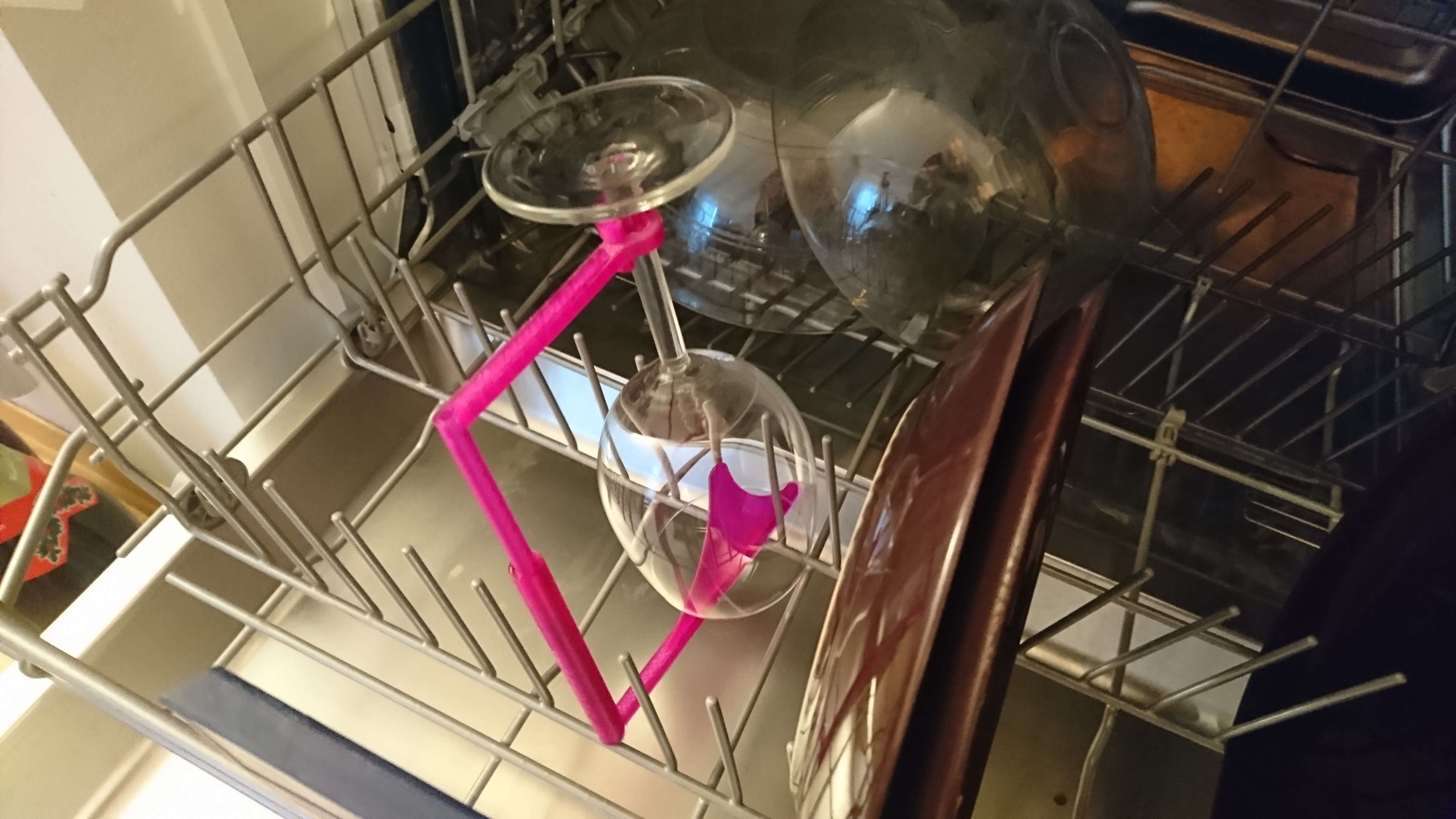 Simple Dishwasher Wineglass Holder