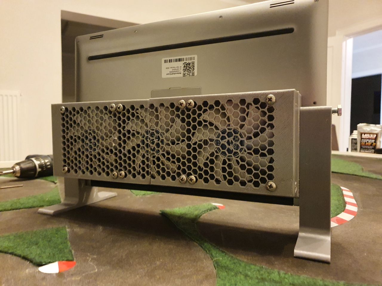 Dell Precision 5000 Anti Thermal Throttle Air Unit and vertical stand
