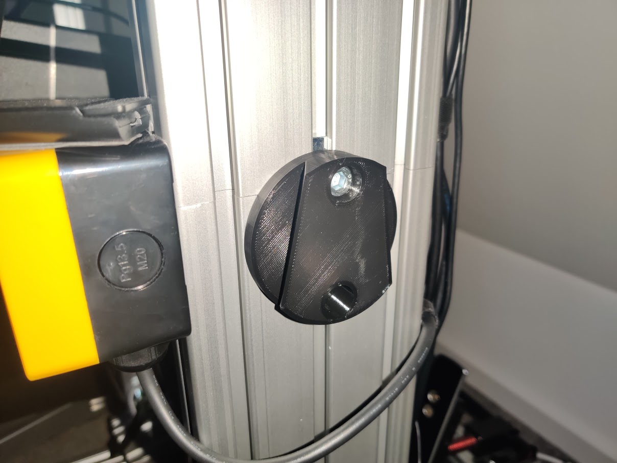 Simucube 2 Wheel Holder for M8 Bolts - Rig Mount