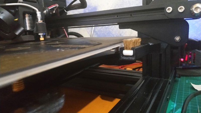 Nozzle cleaner