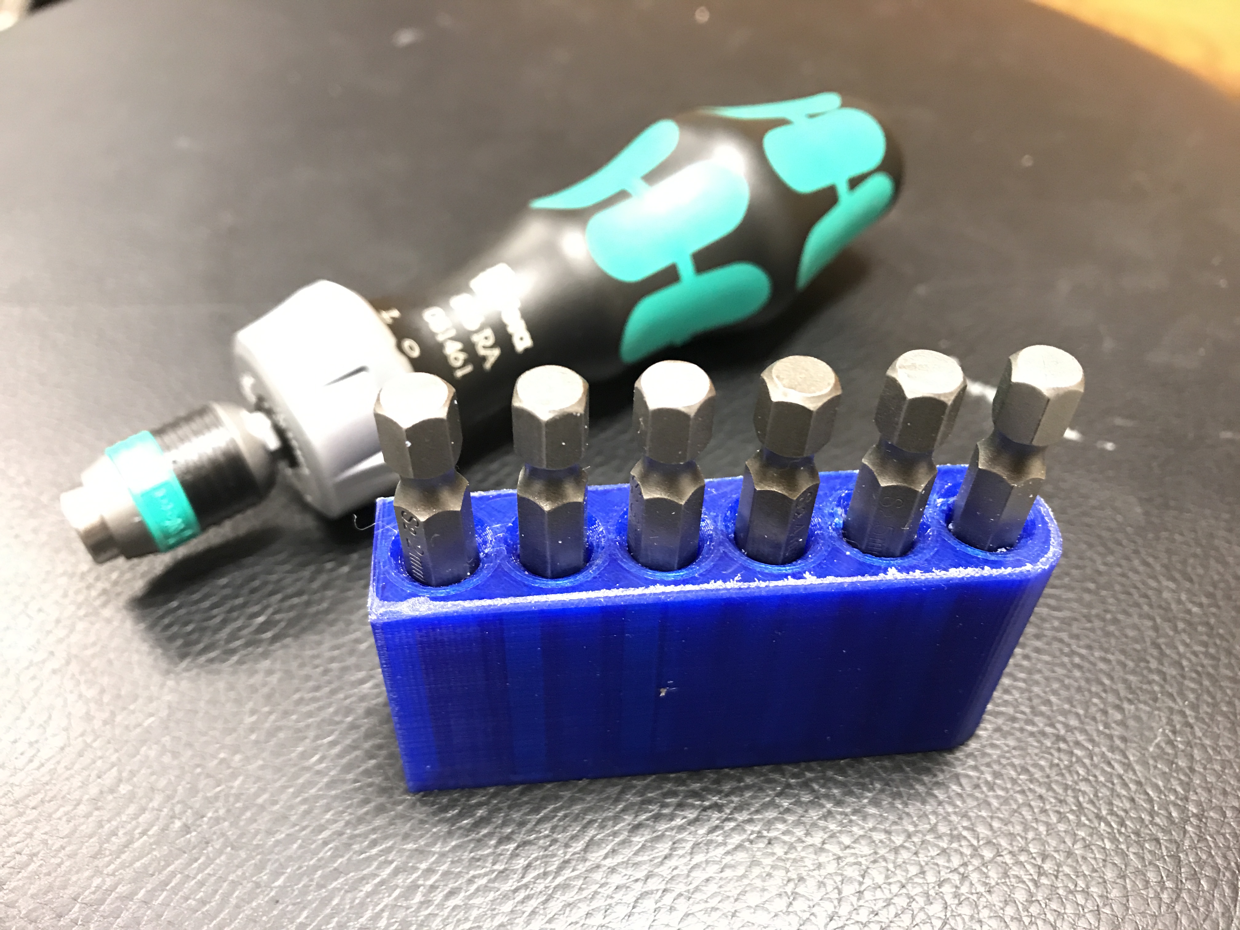 Magnetic quick change bit holder for hex bits and Wera ratcheting screwdriver