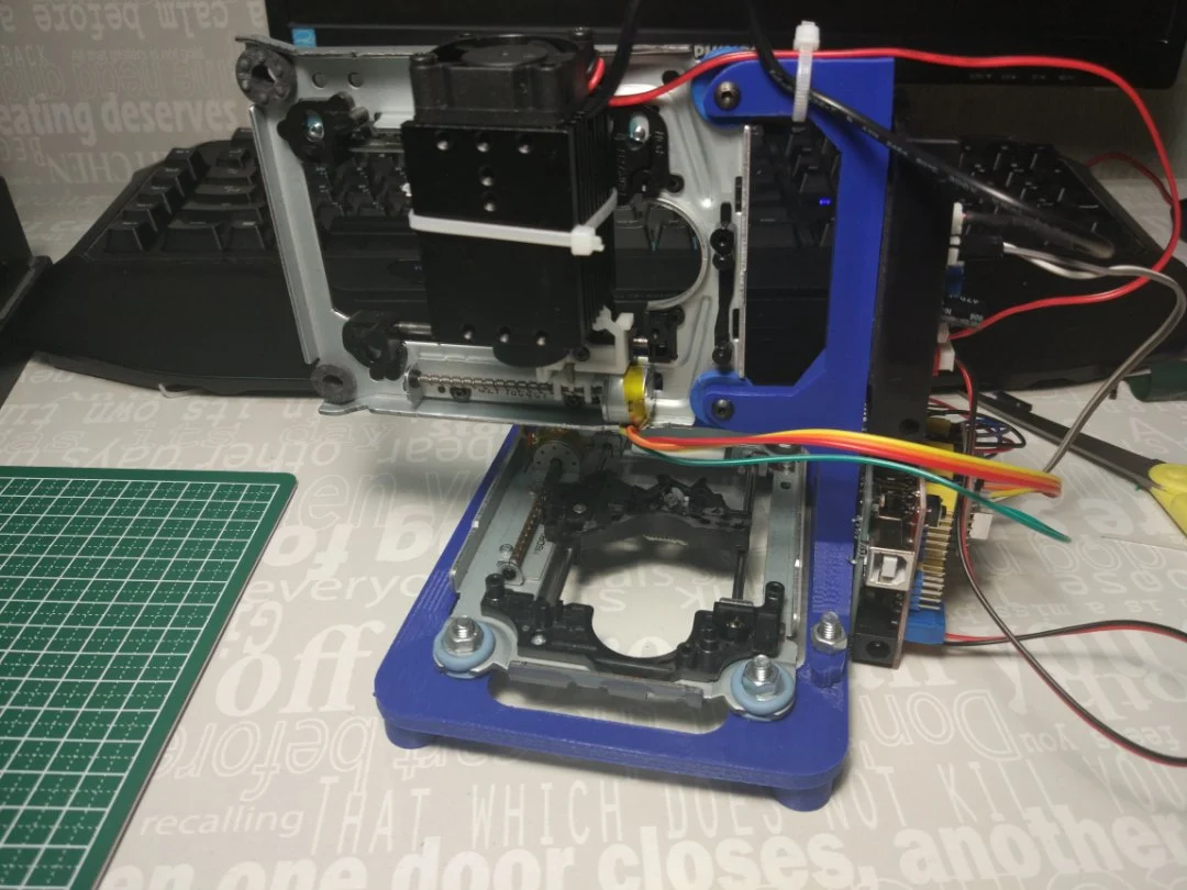 diy laser engraver from cd-rom cnc