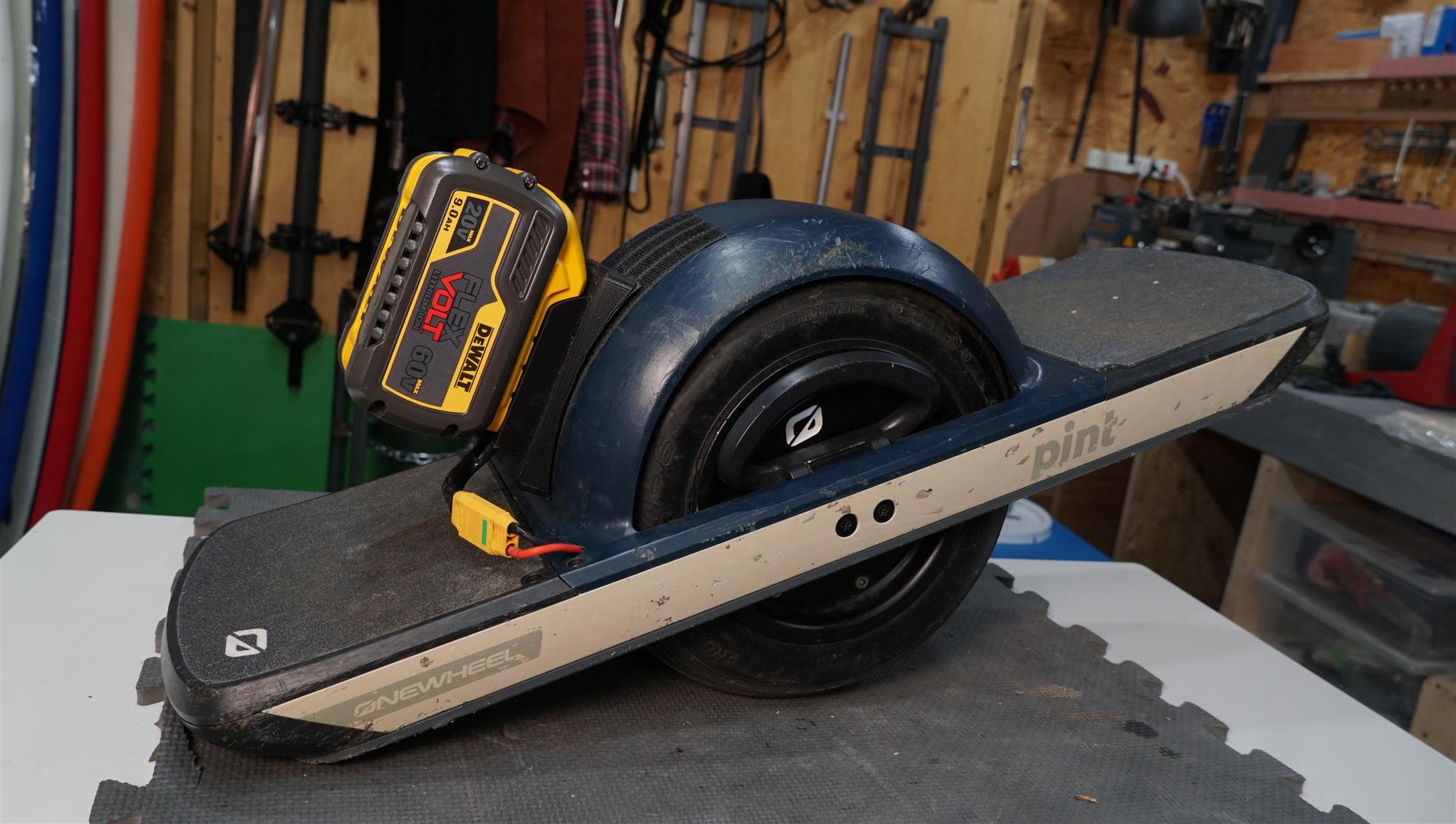 Onewheel Pint Battery Upgrade - DeWalt Flexvolt Battery