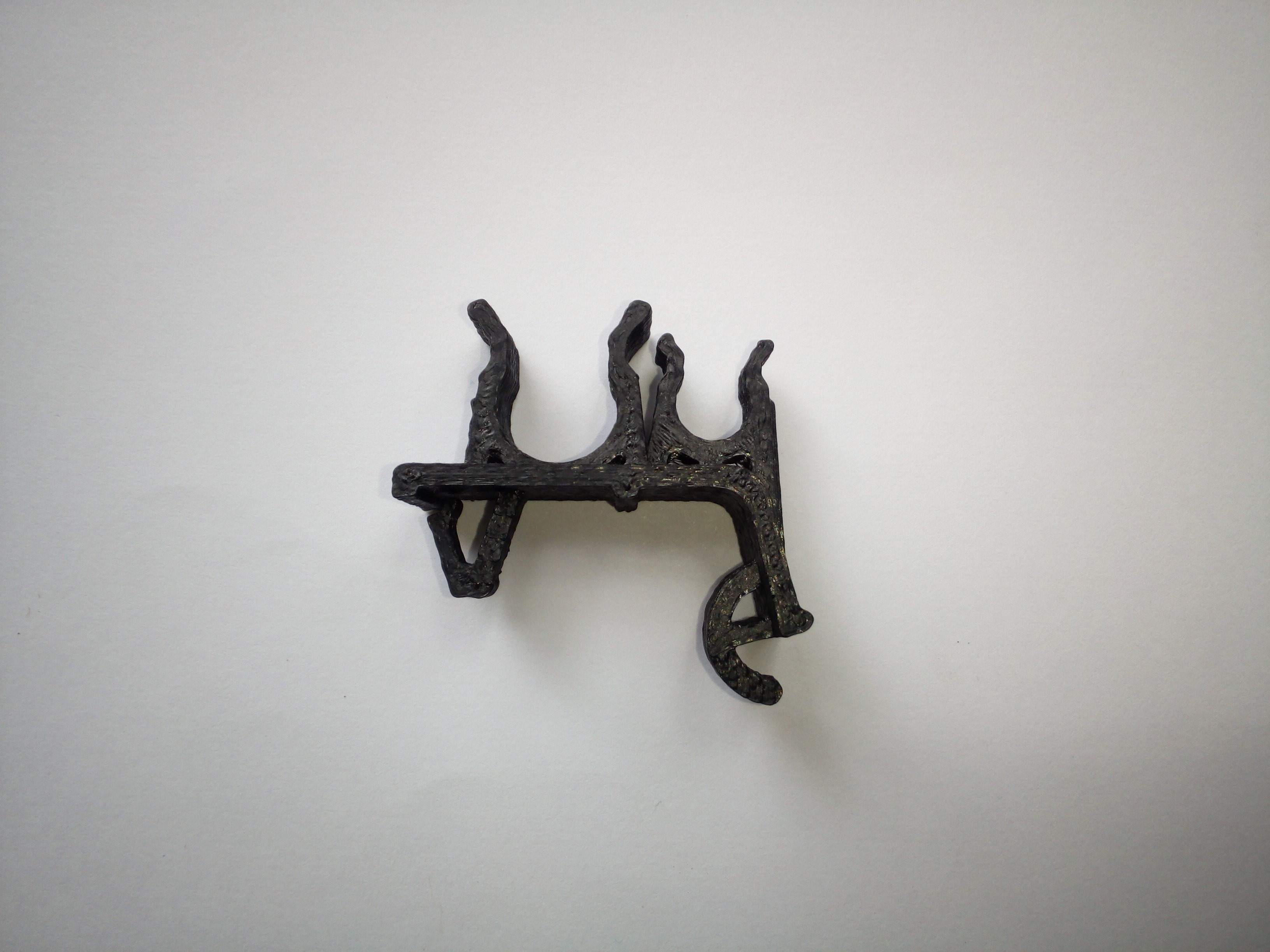 Isuzu Trooper/Bighorn 87-91 hood rods holder