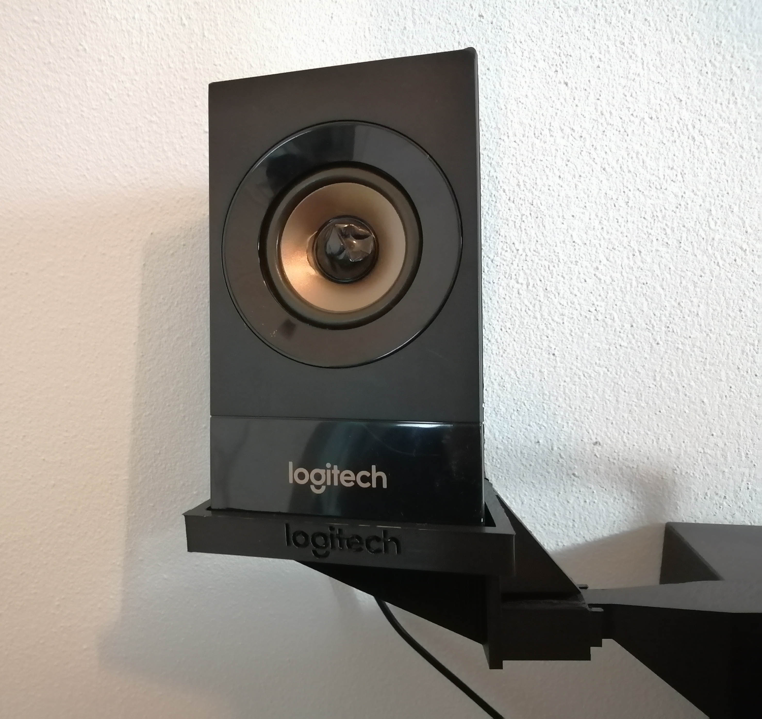 LOGITECH Z533 HOLDER