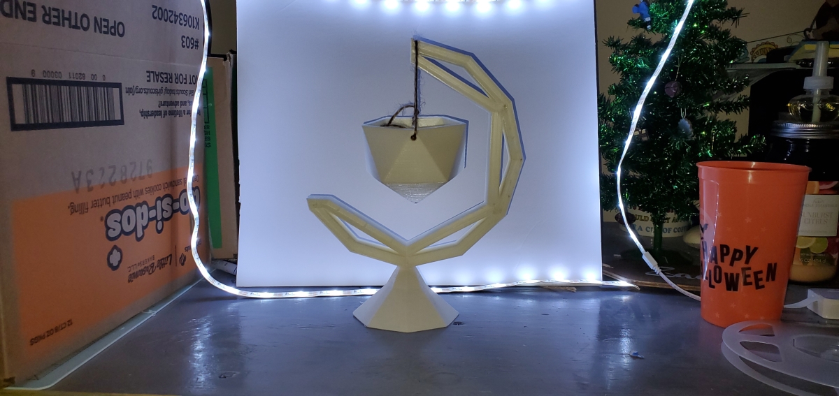 Low Poly Moon Plant Hanger