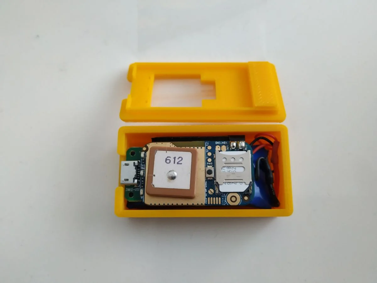 GPS-Tracker case with battery - KROAK DIY KIT - 365GPS.com