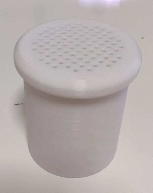 Flour shaker / flour sifter