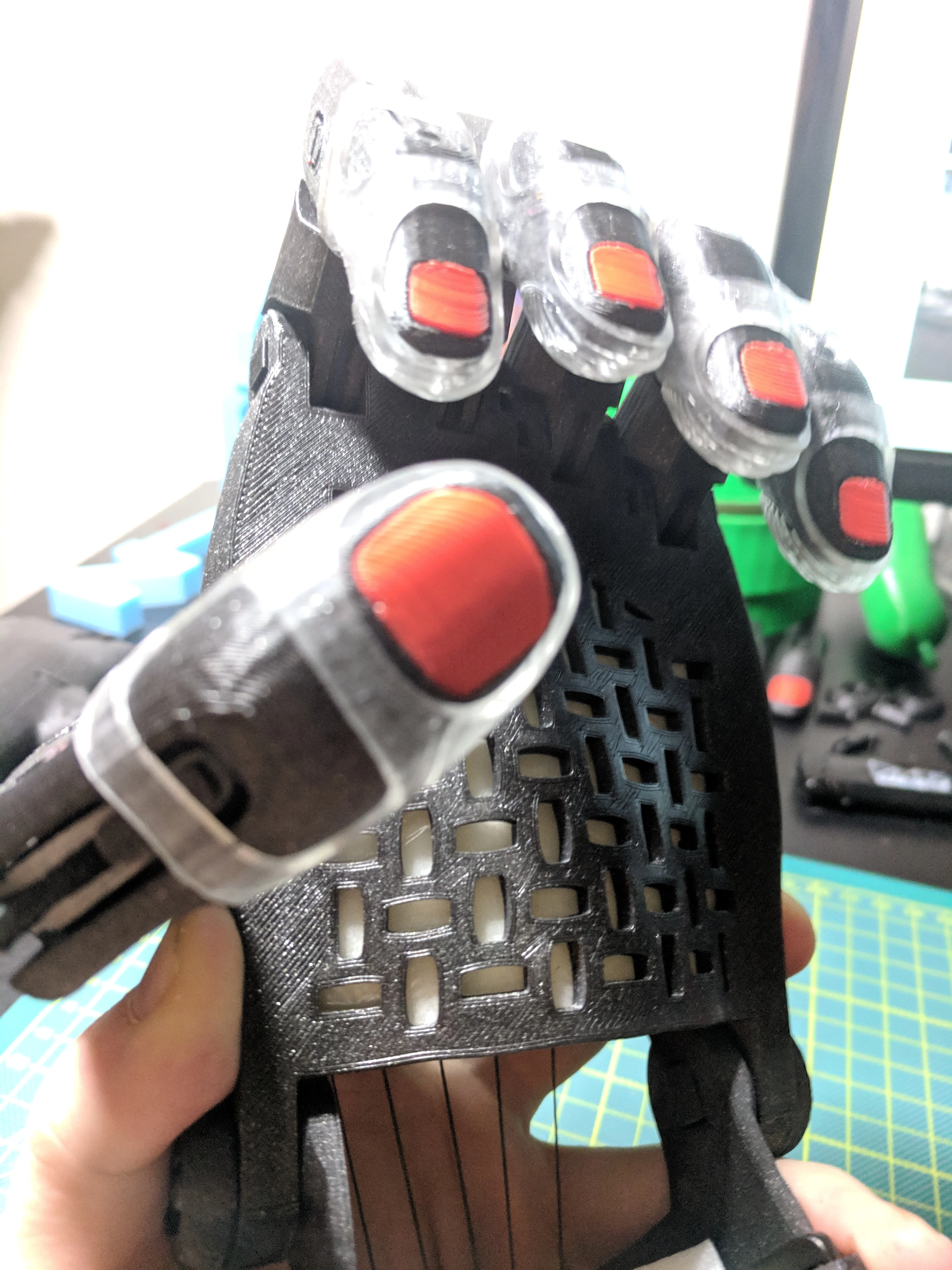 Unlimbited Phoenix Fingers with fingernails @100%
