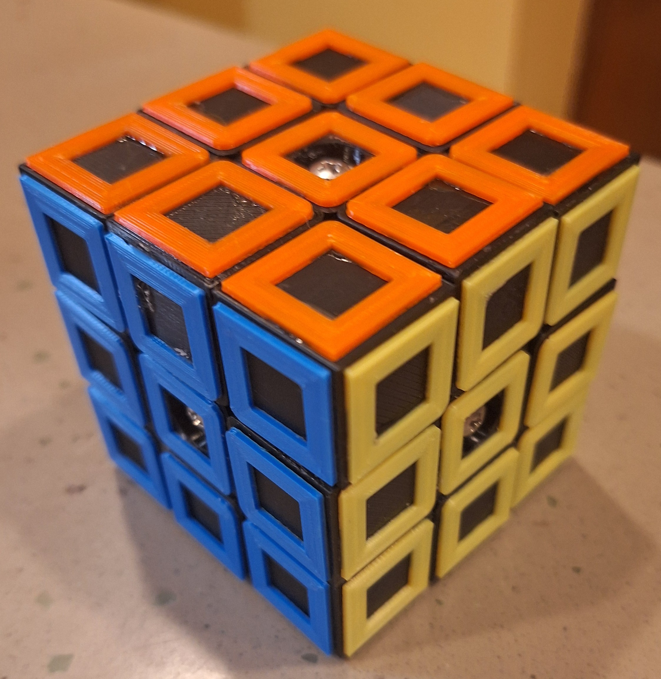 Maglev 3x3x3 Rubik's cube