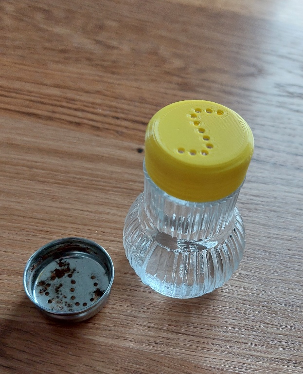 Replacement Cap for Saltshaker (30mm thread)