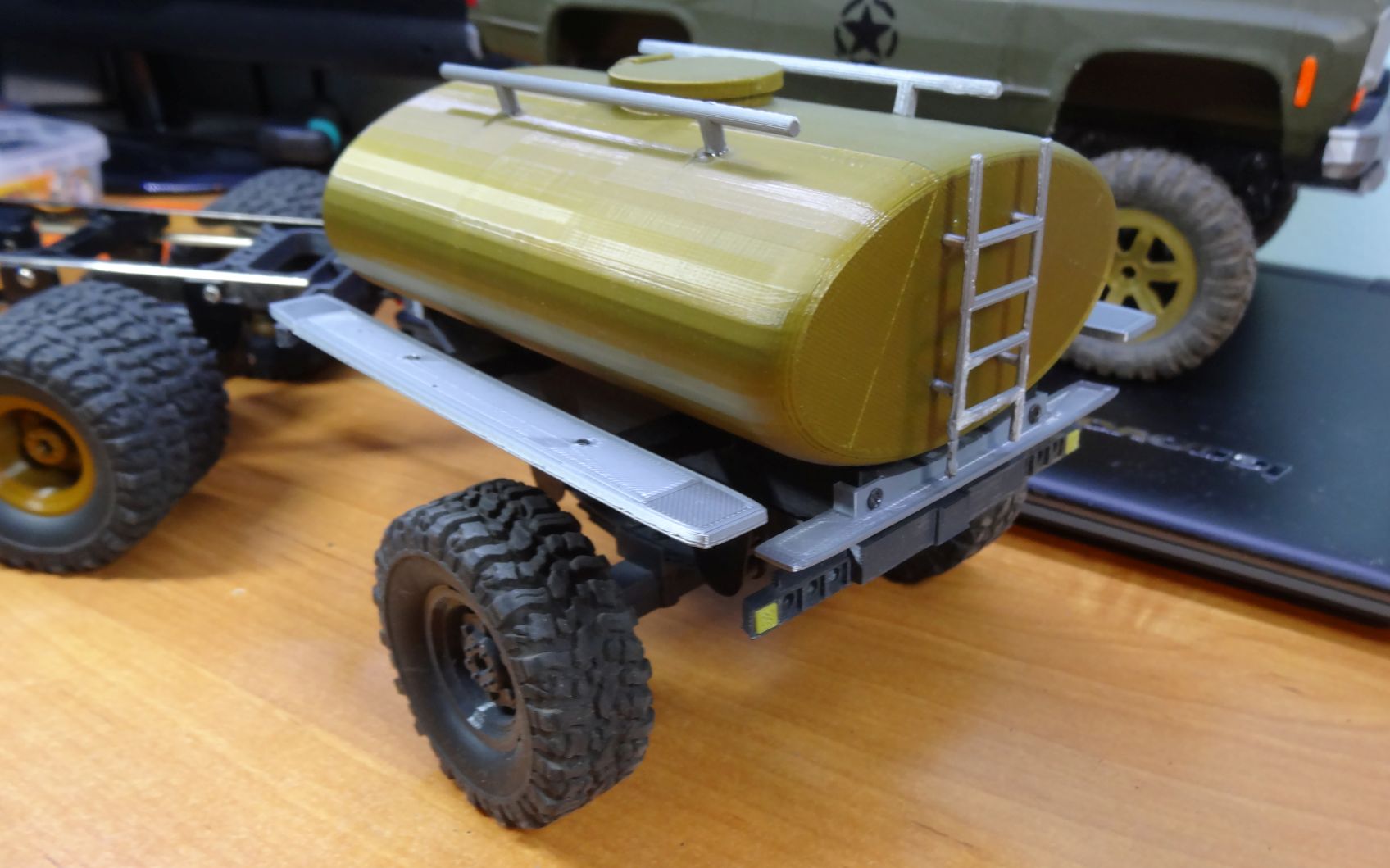 Toy fuel tanker V 1.5