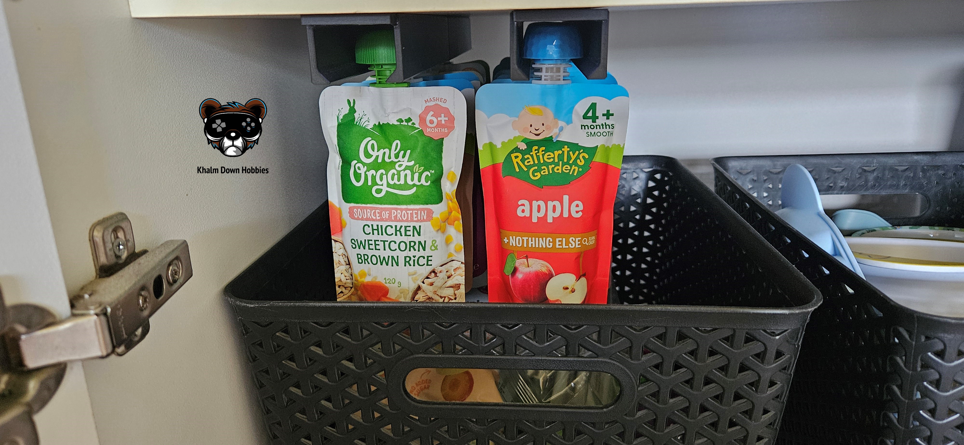 Baby Food / Squeezy Pouch/ Yoghurt Storage Rail
