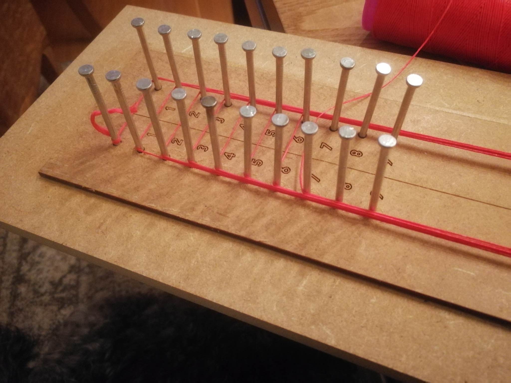 Flemish twist bowstring jig