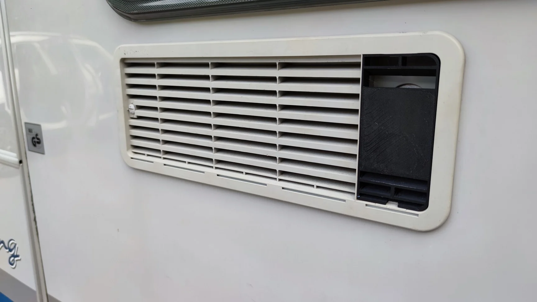 Dometic Caravan Exhaust cover