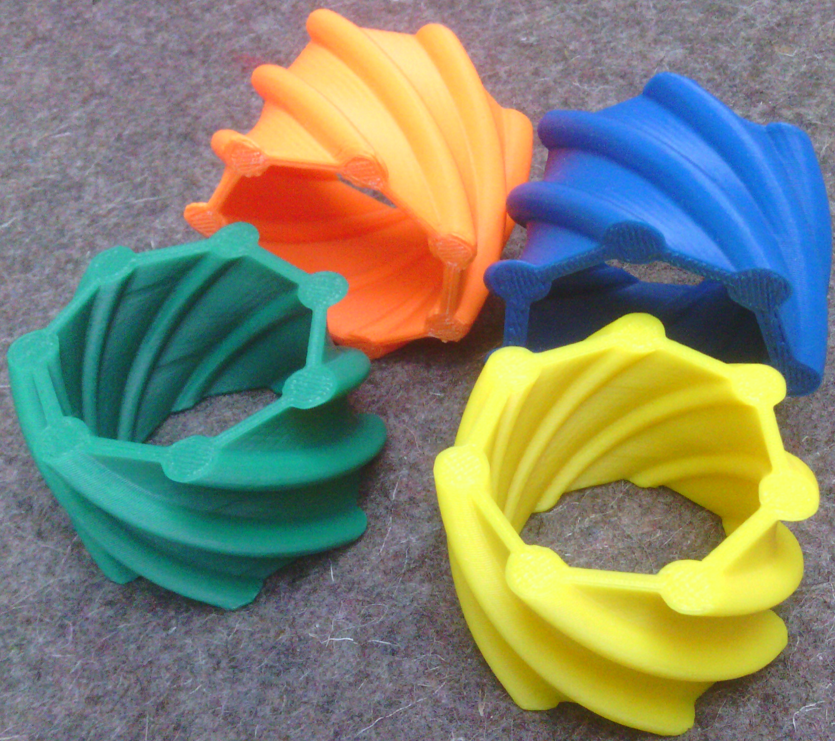 Parametric vase, pencil holder, box...