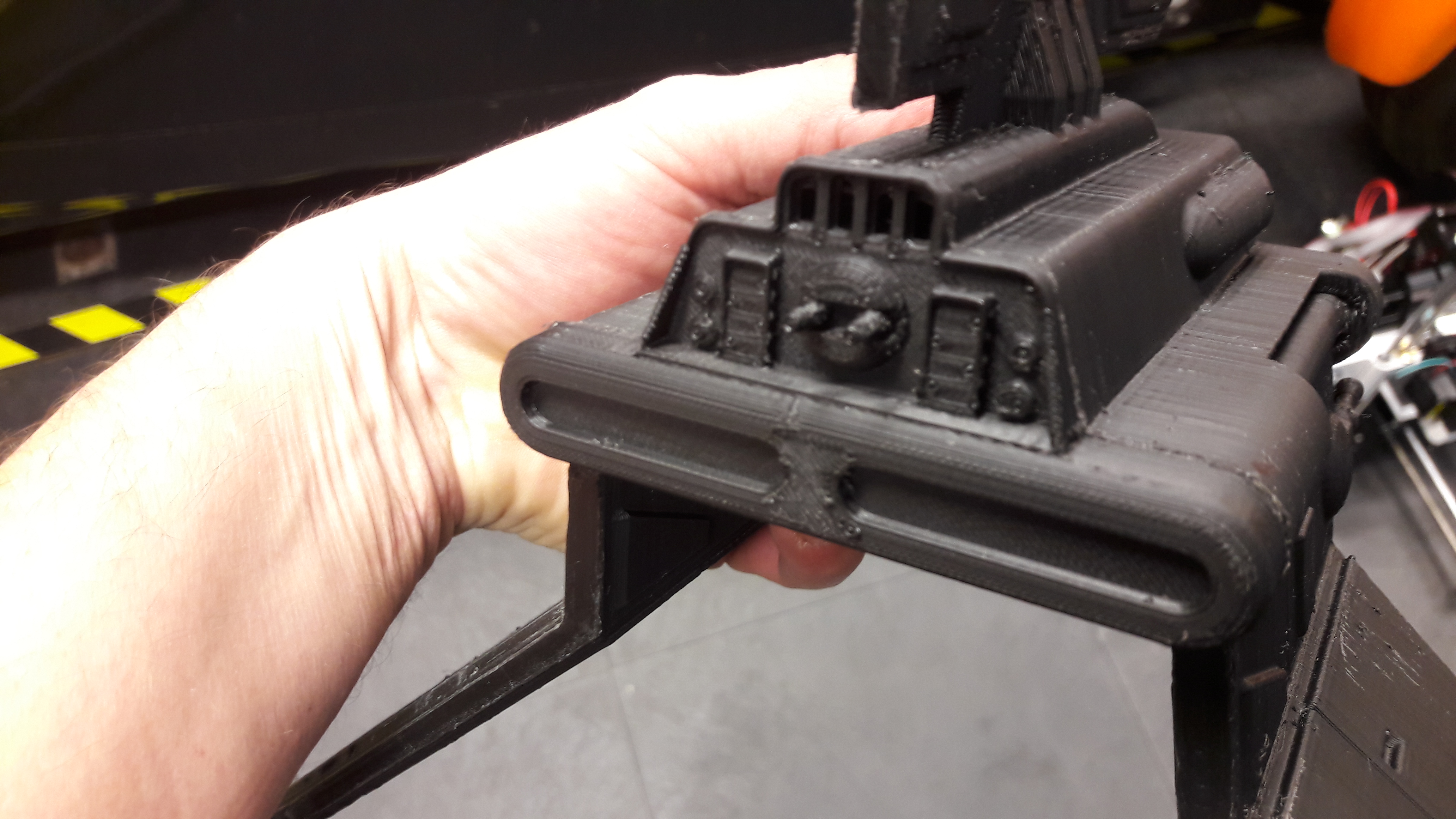 Back plate for mars bars scuttle