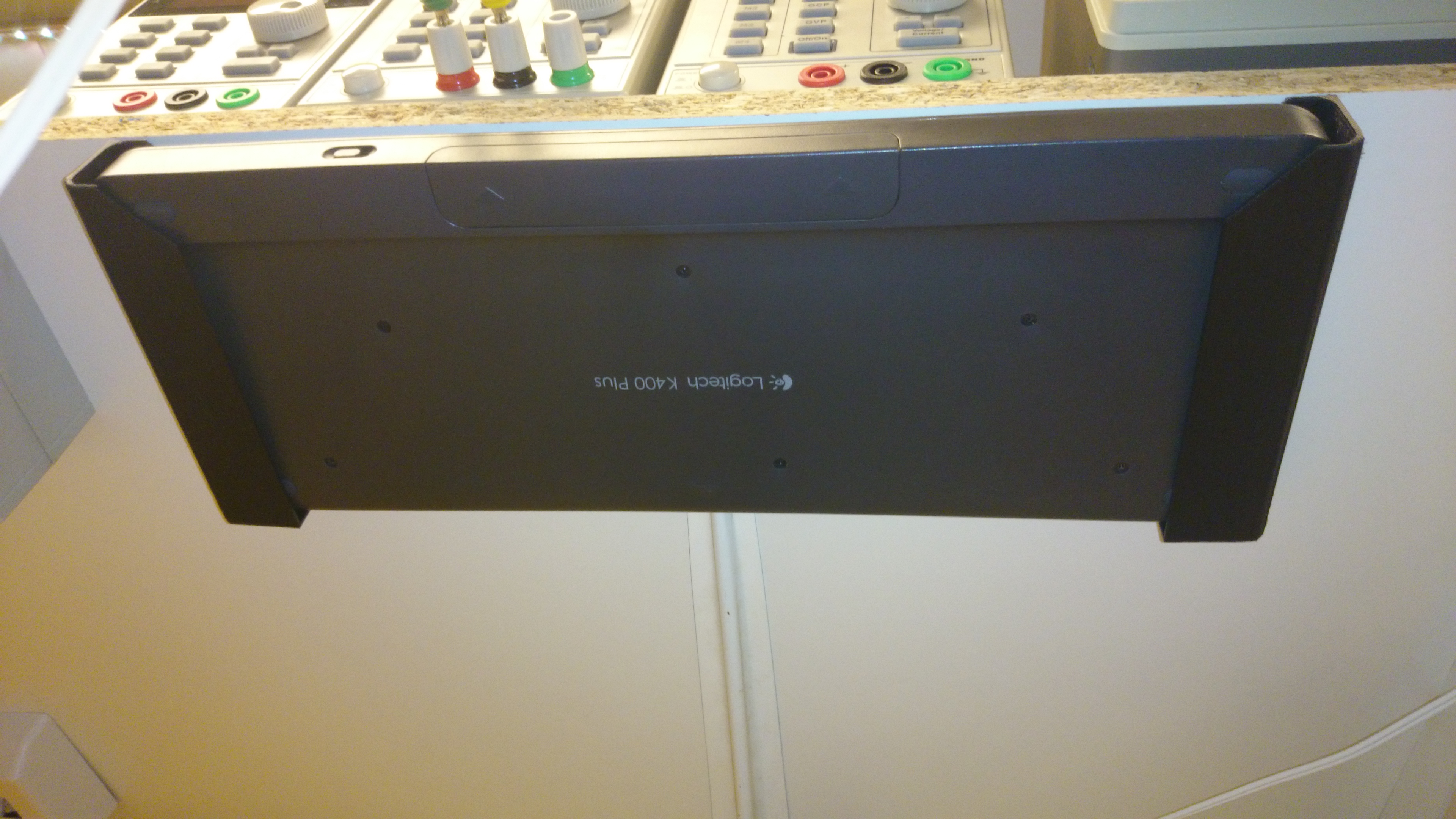 Keyboard Holder below table Tastatur Untertischhalterung
