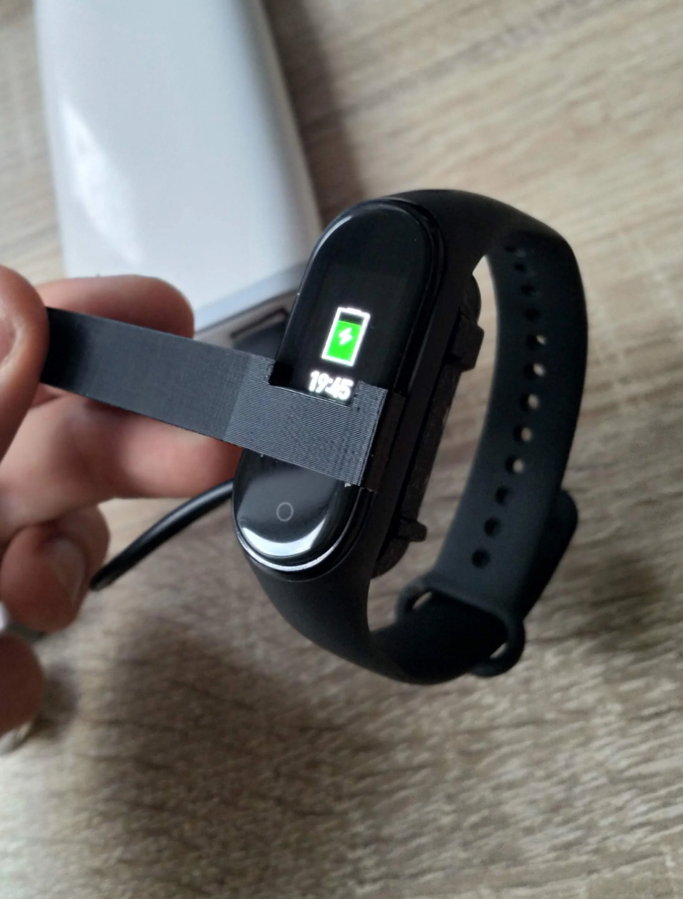 Mi Band 4 clamp charger