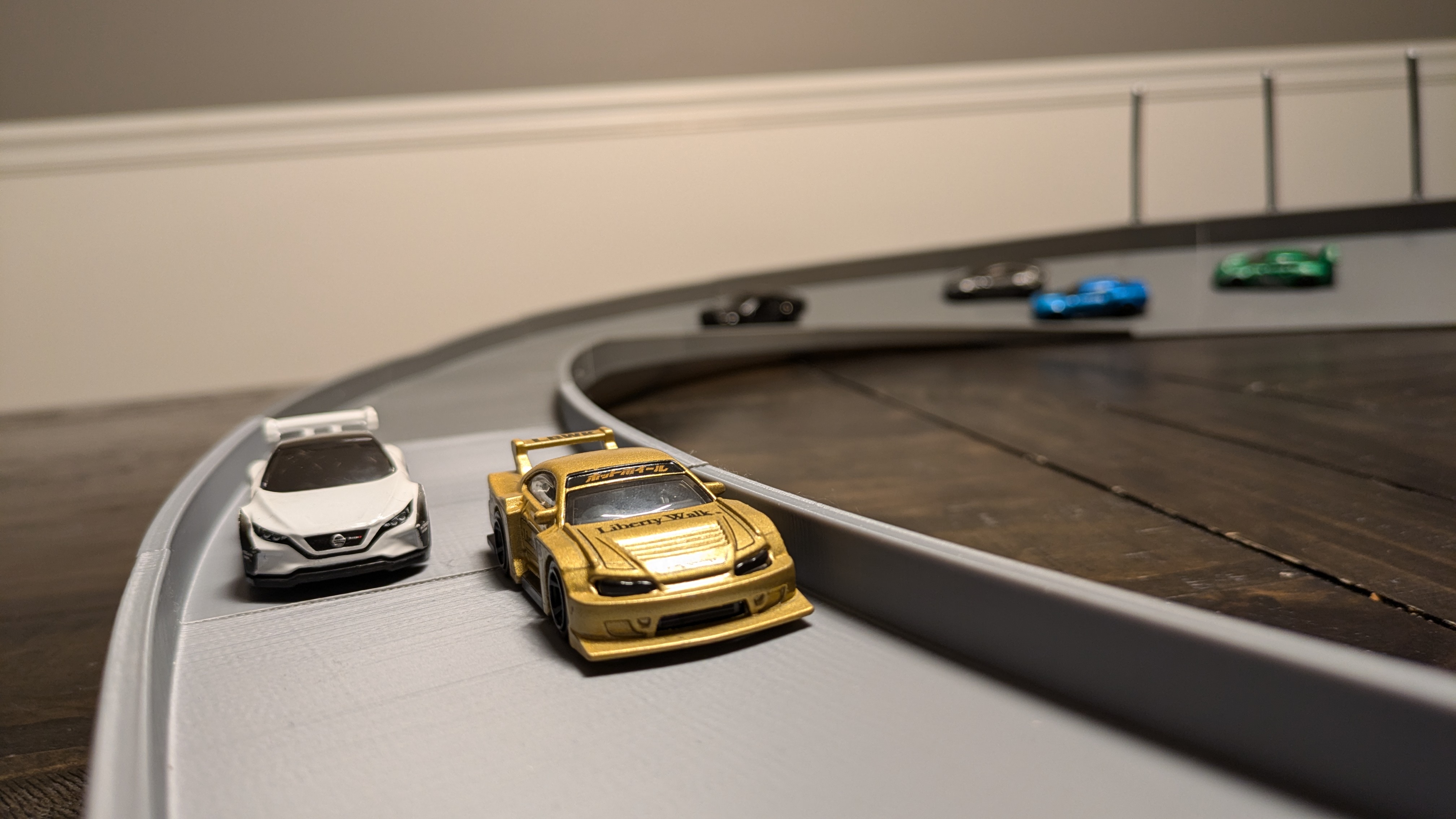 Macrotrack Oval Speedway Miniature [SAMPLE PACK]