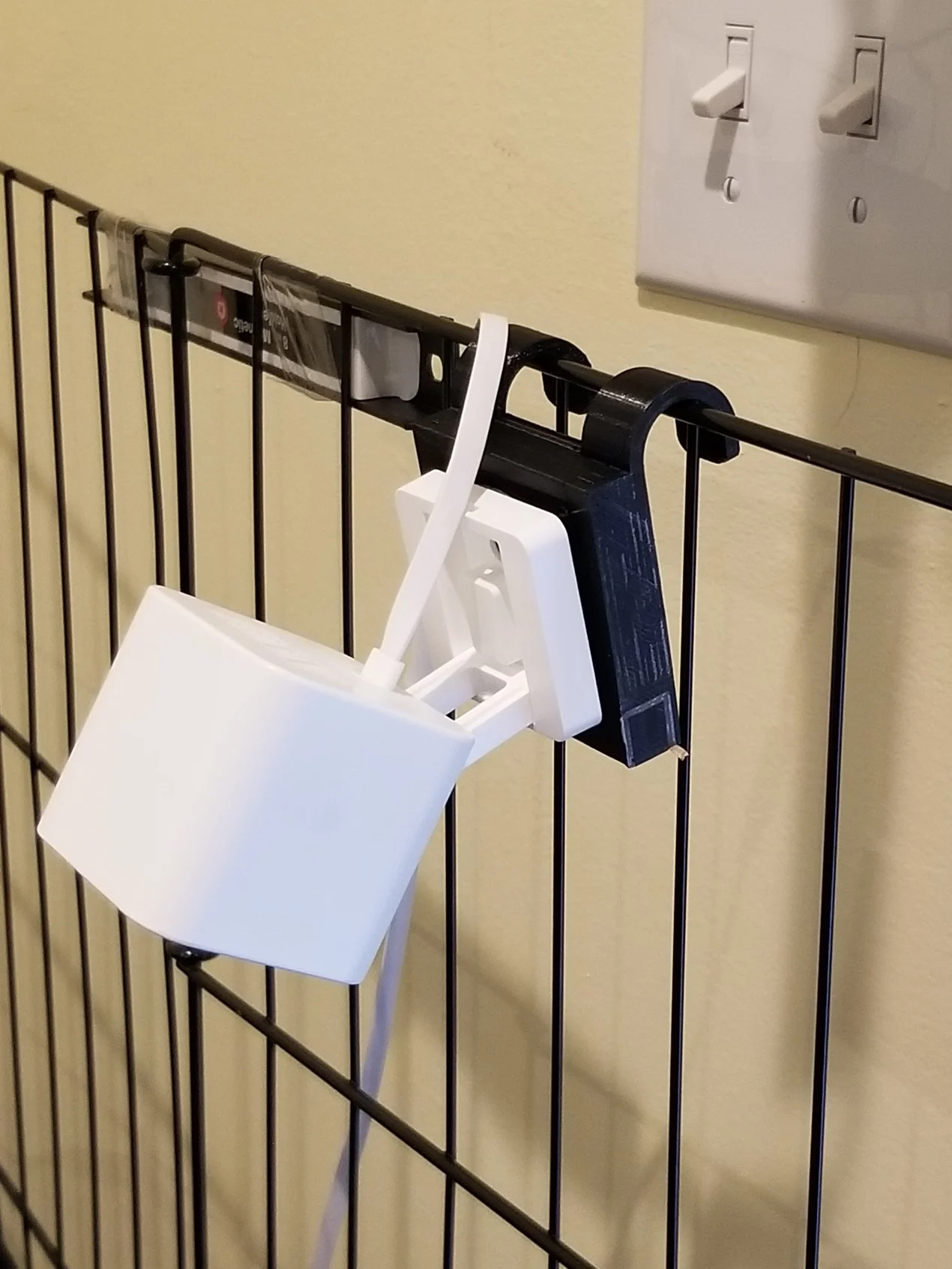 Parametric Pet Crate Wyze Camera Mount