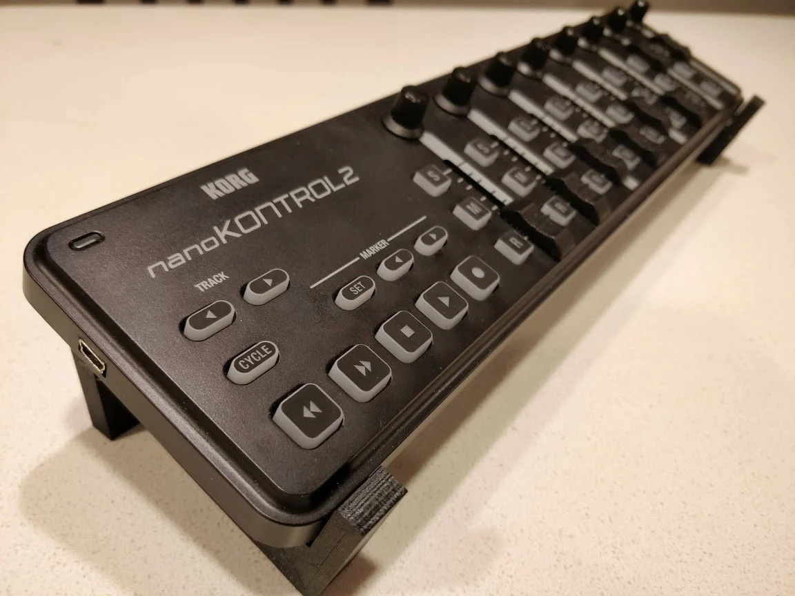 KORG nanoKONTROL2 Stand