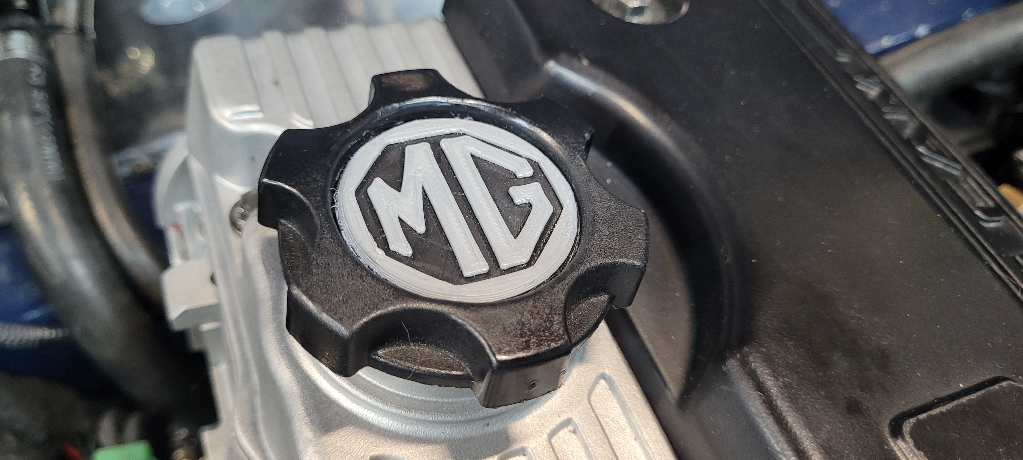 MG Rover Oil Cap logo insert