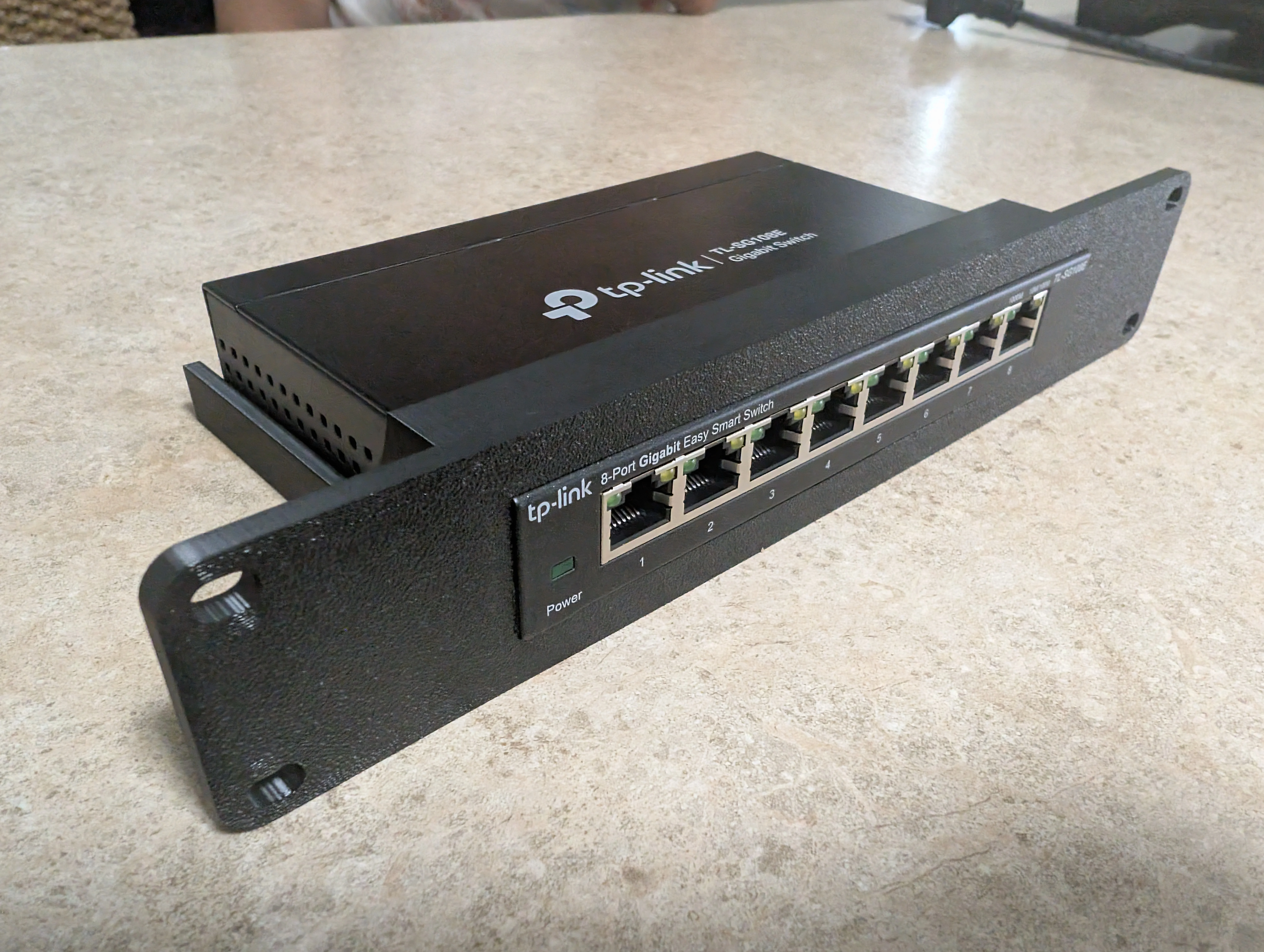 10" Server rack 1U panel - TP-Link TL-SG108E