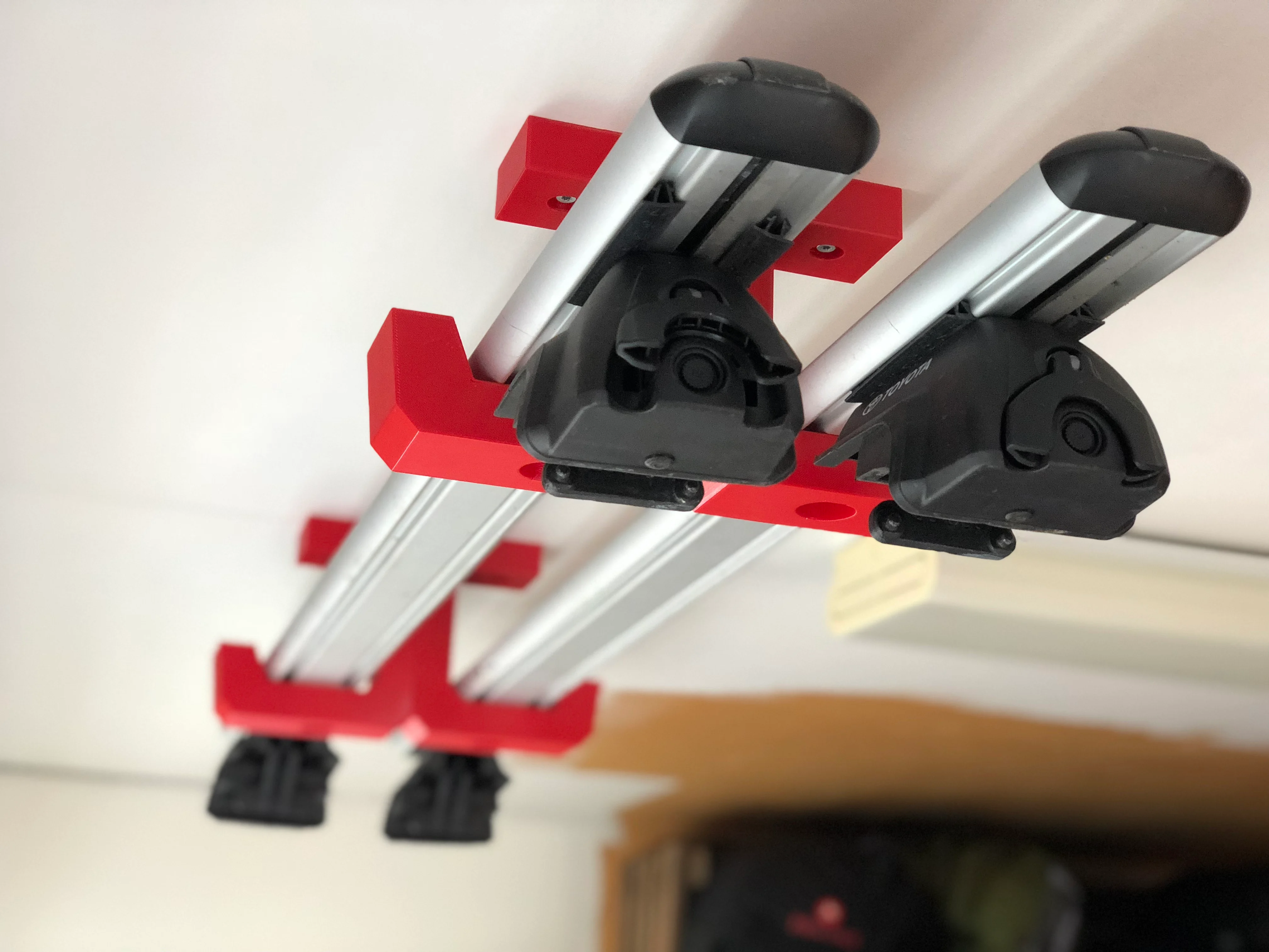 Ceiling Hanger