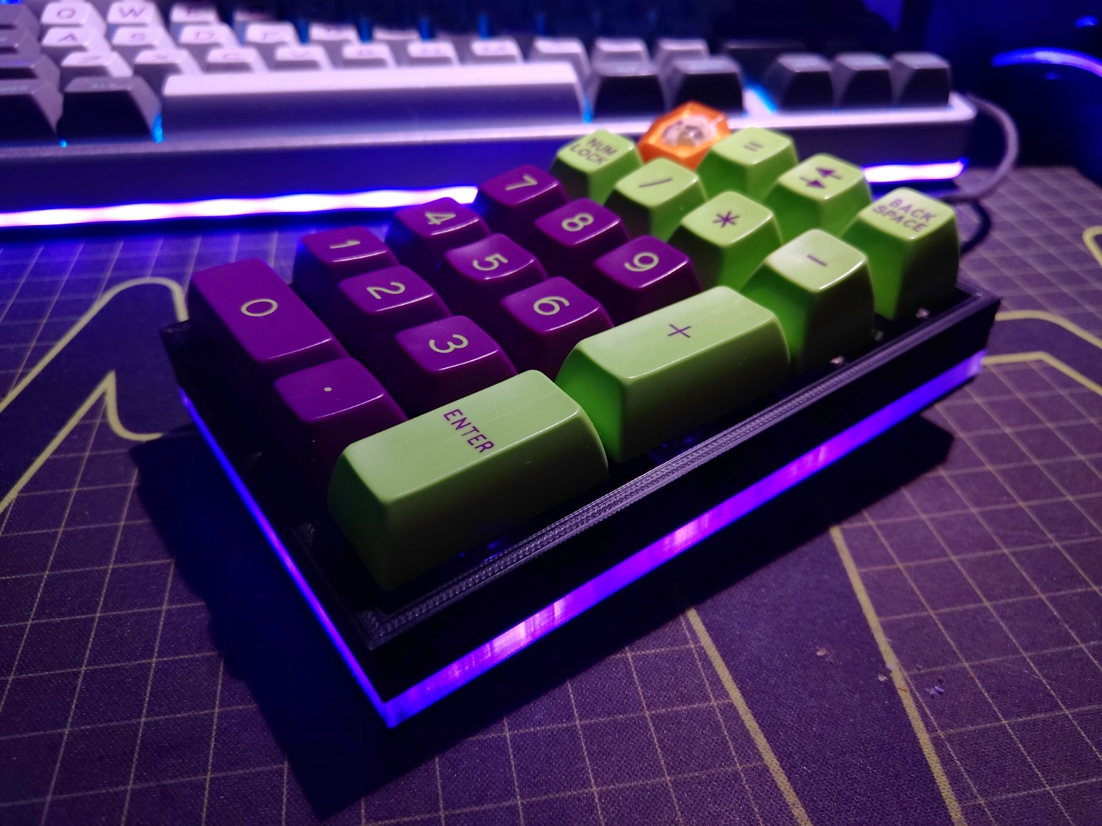 Numpad Case and Plate with Underglow