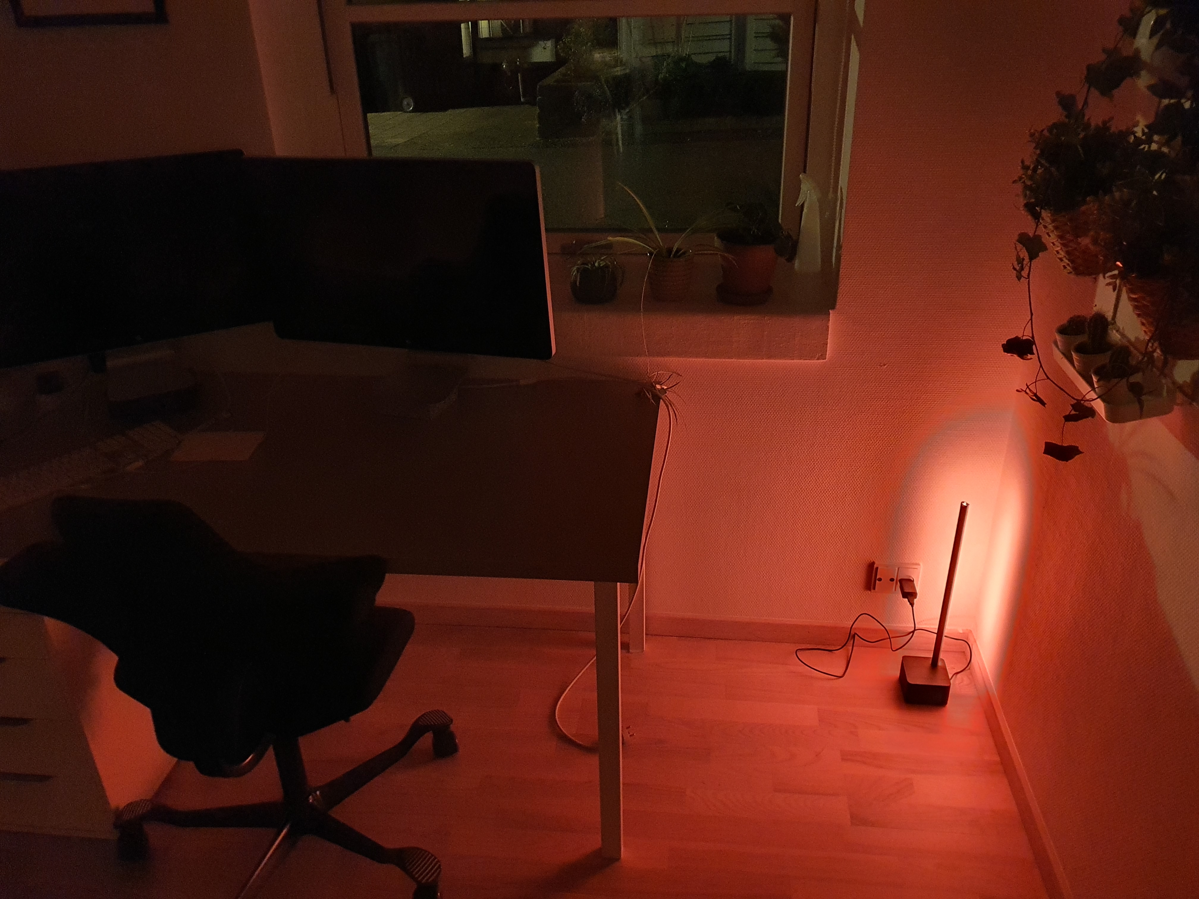 Custom Hue Signe with aluminum channel