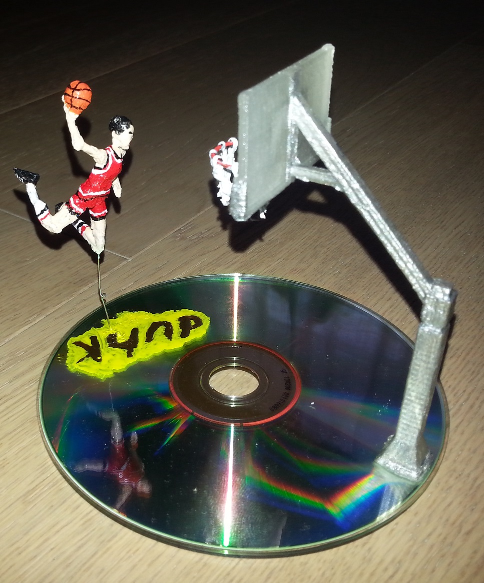 Jamming Basketball Player / Dunk / Slam Dunk