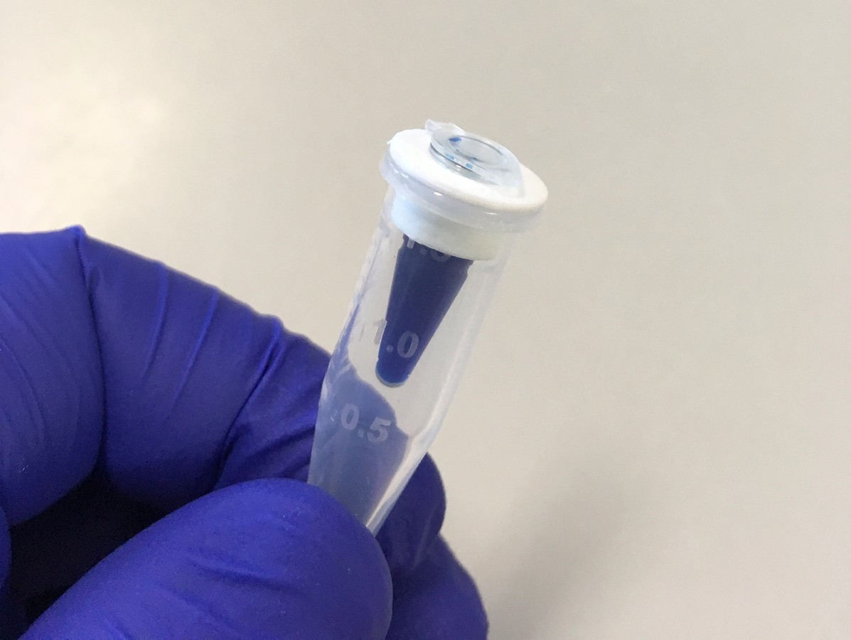 PCR tube to 1.5 mL tube adapter
