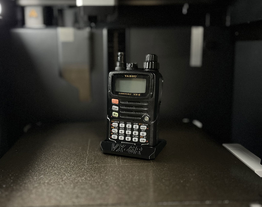 Yaesu VX-6R desk top stand