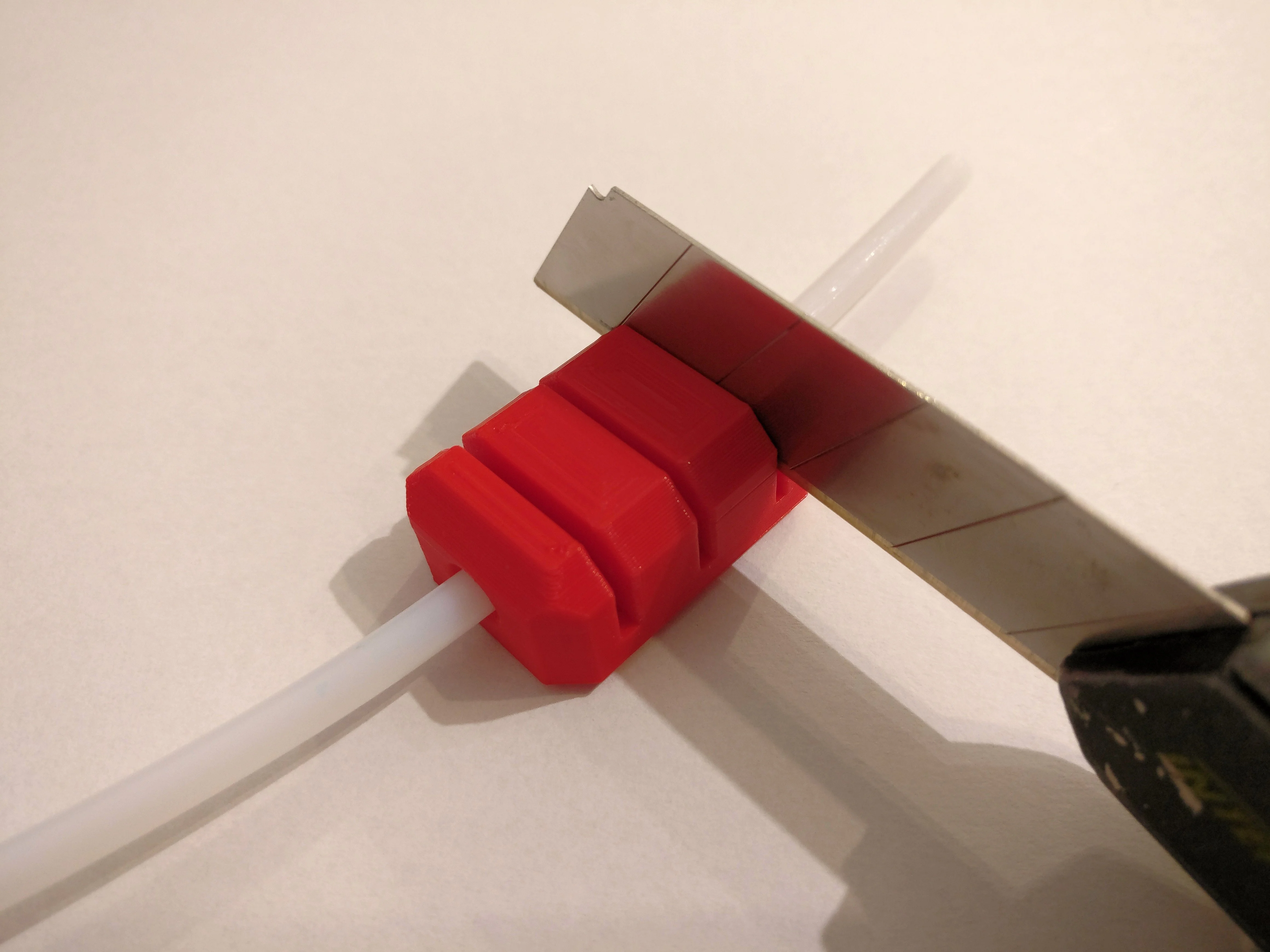 Bowden Tube Cutting Aid Tool