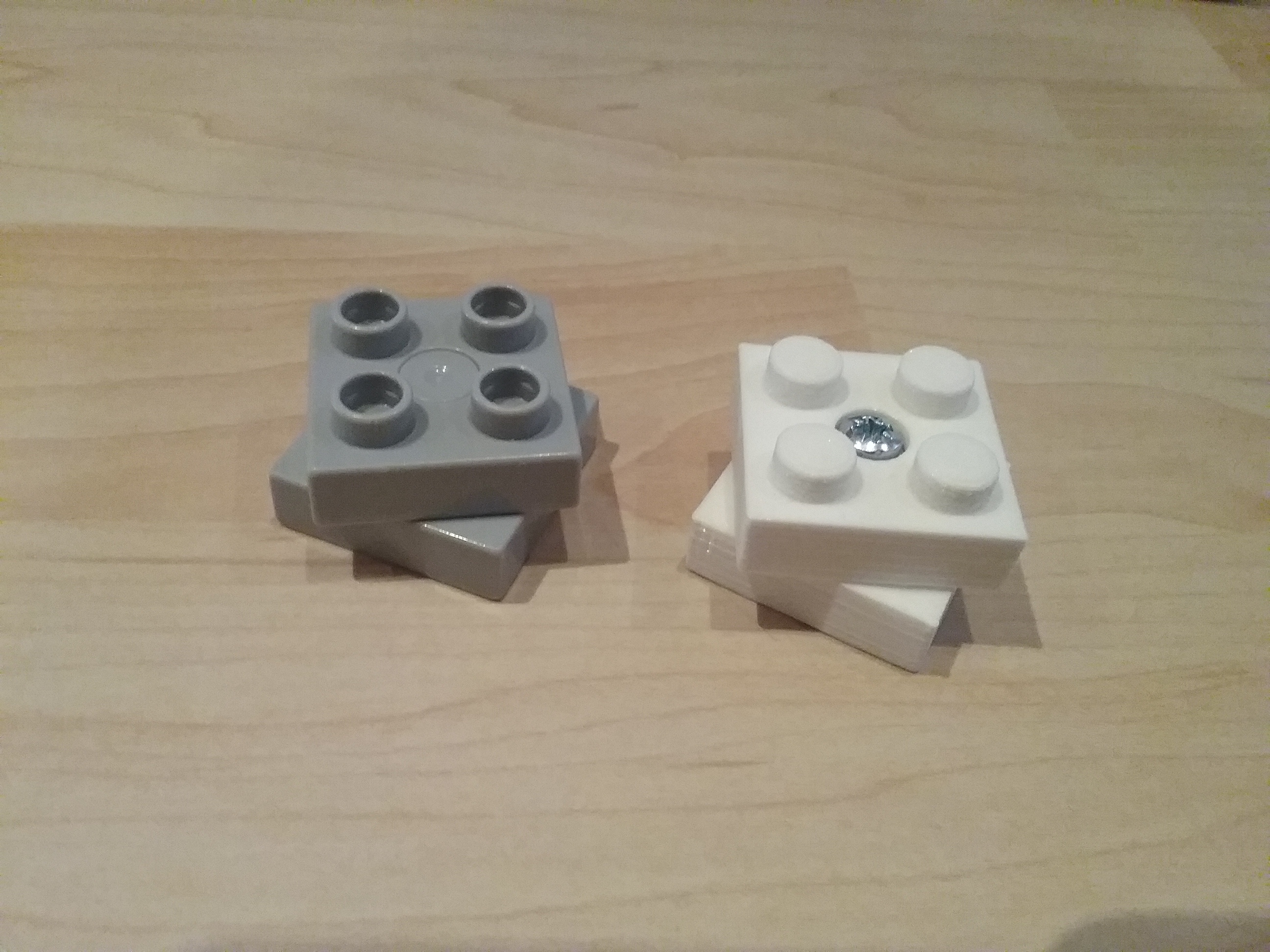 Duplo compatible turn brick
