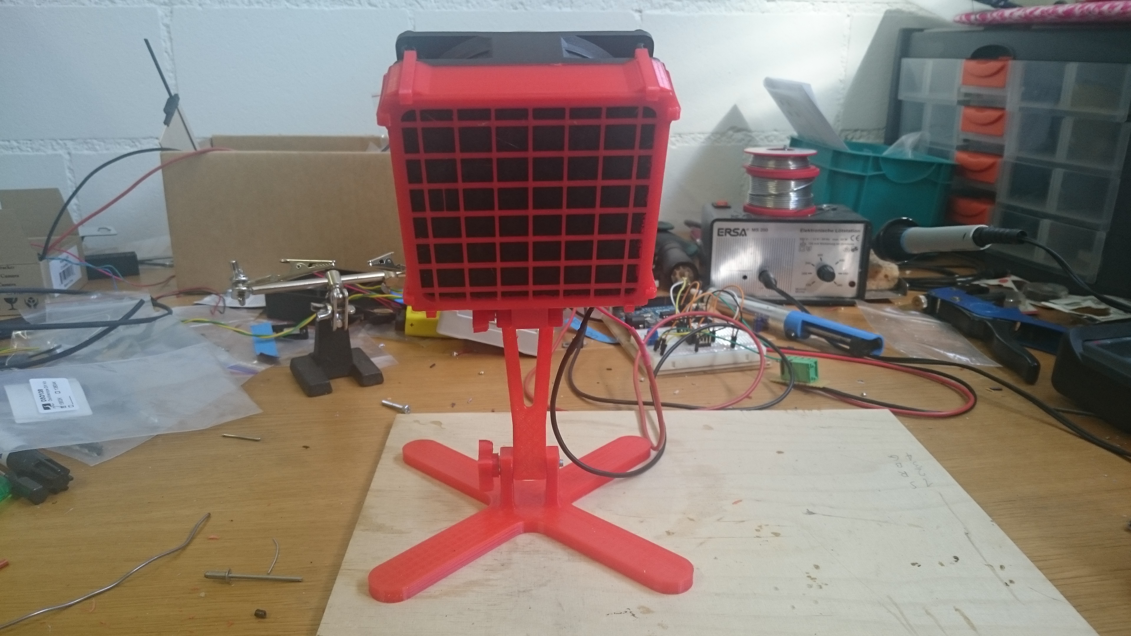 Soldering fume fan