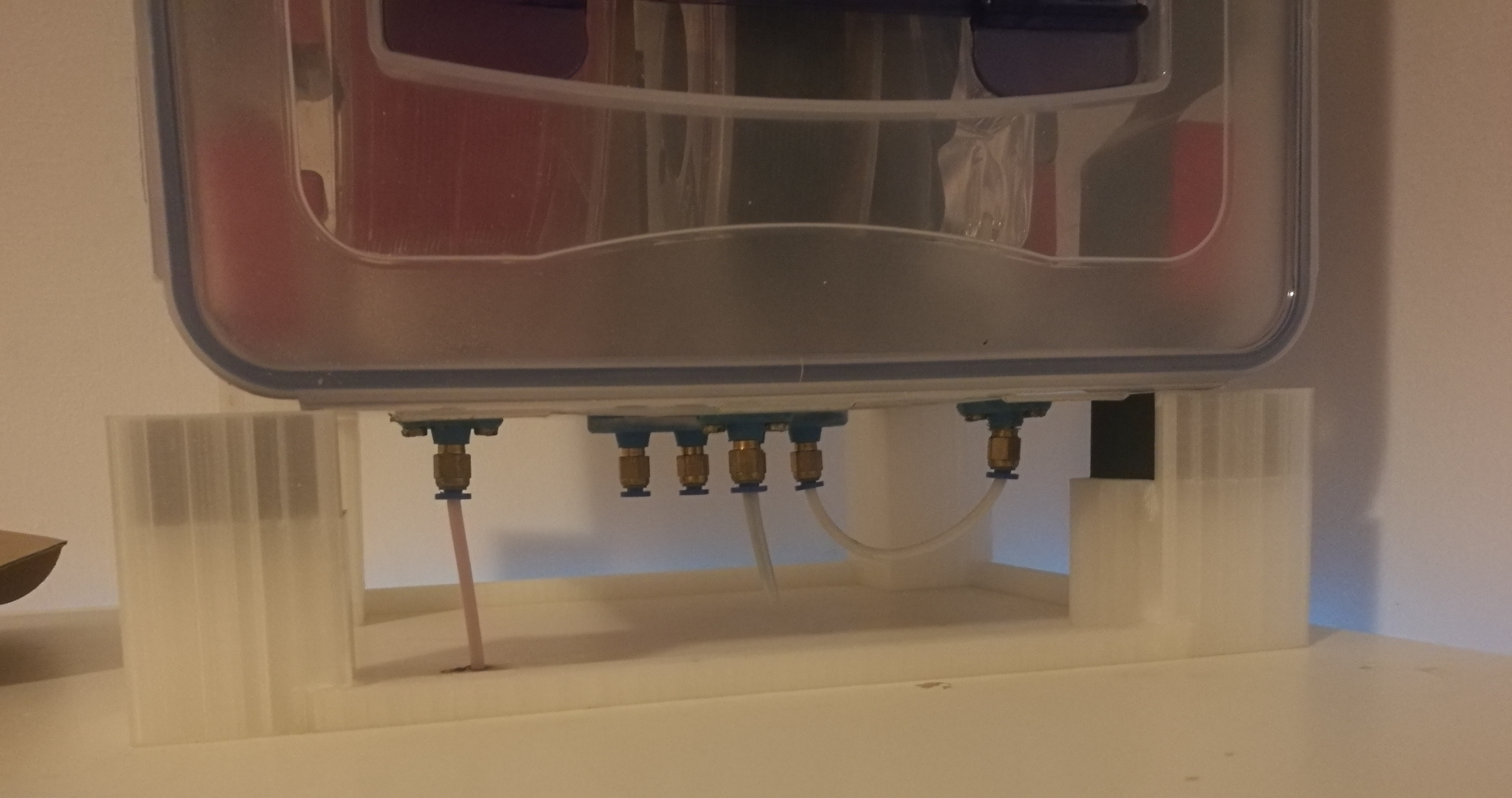 Airtight Filament delivery system stand