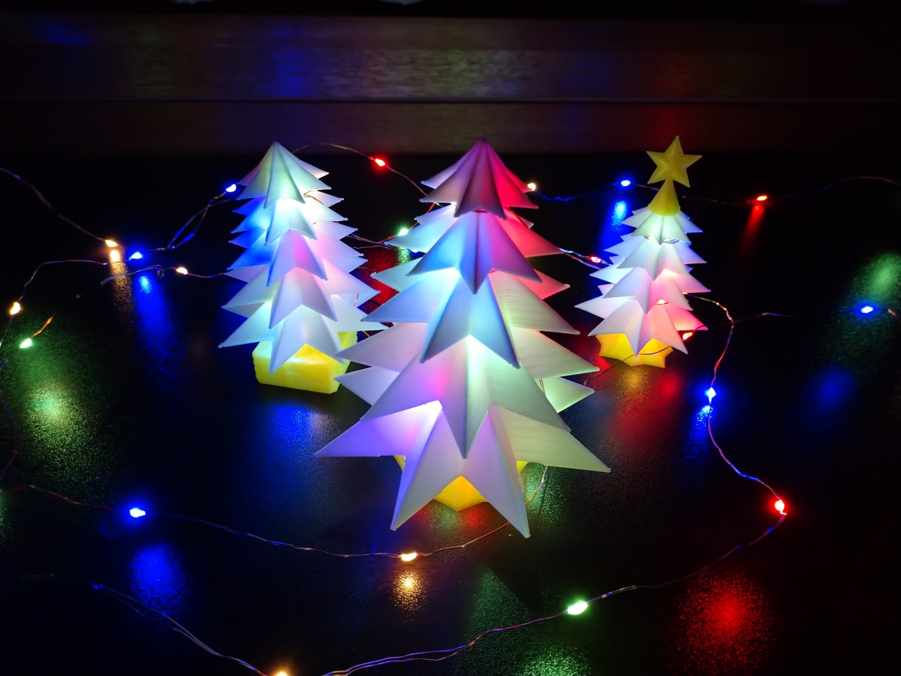 Stack as many as you like to create your own tabletop Christmas tree.