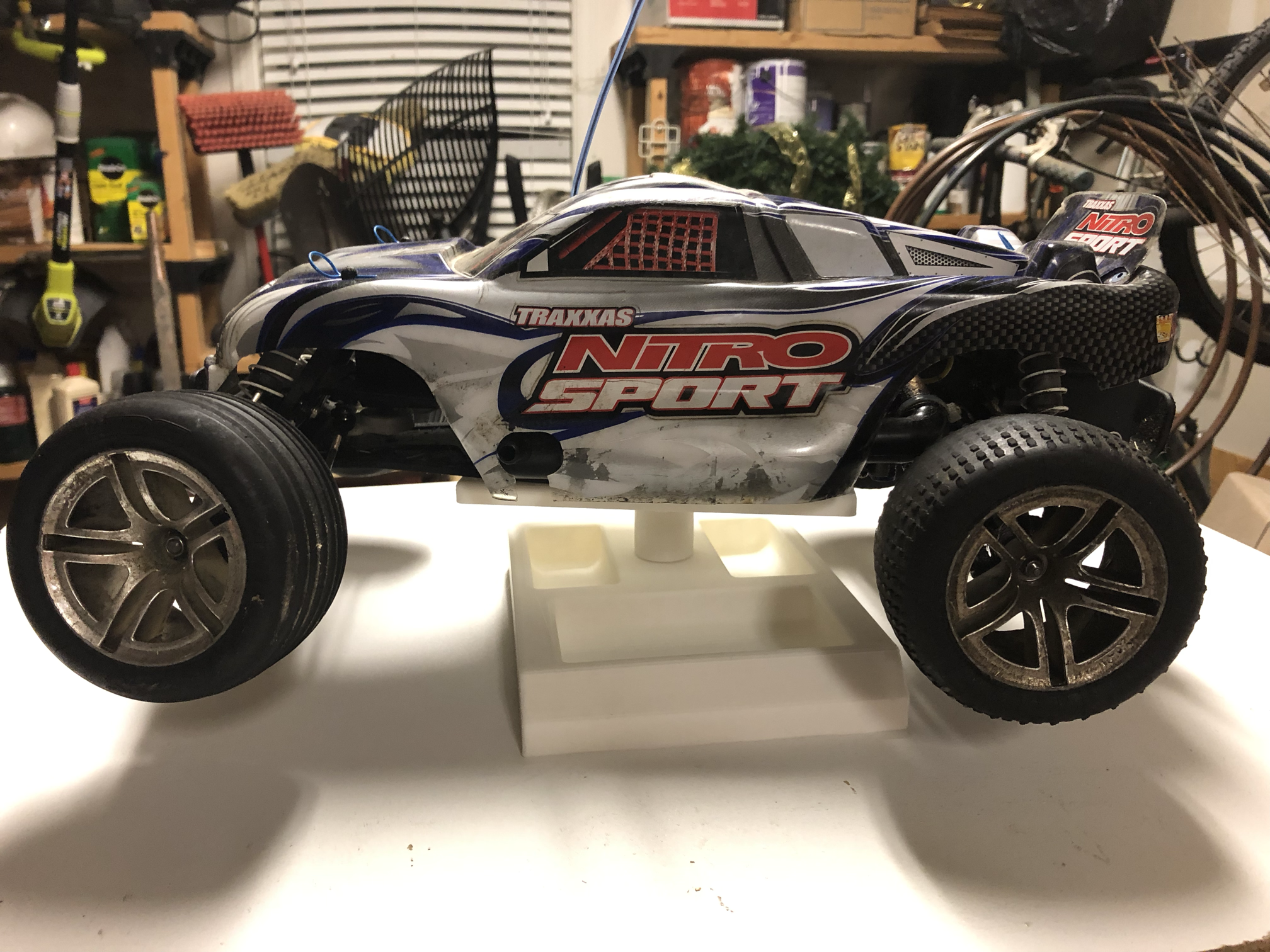 RC Car Stand with Rotating Plate