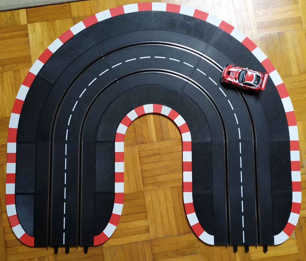 Slotcar Carrera Curbs / Randstreifen