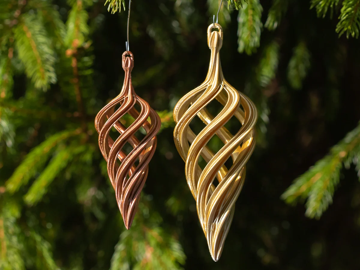 Christmas Spiral Teardrop 2023