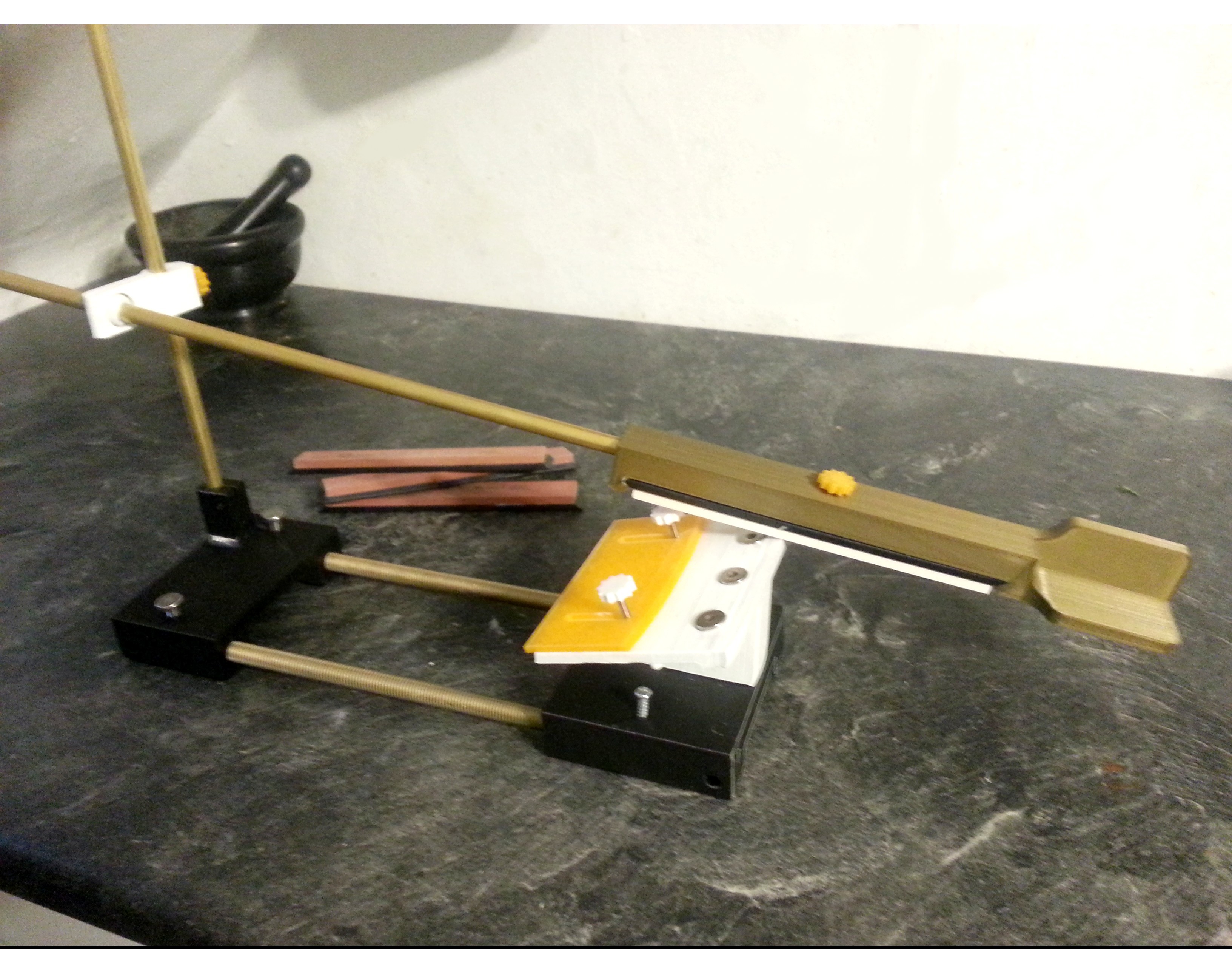 Lonski knife sharpening