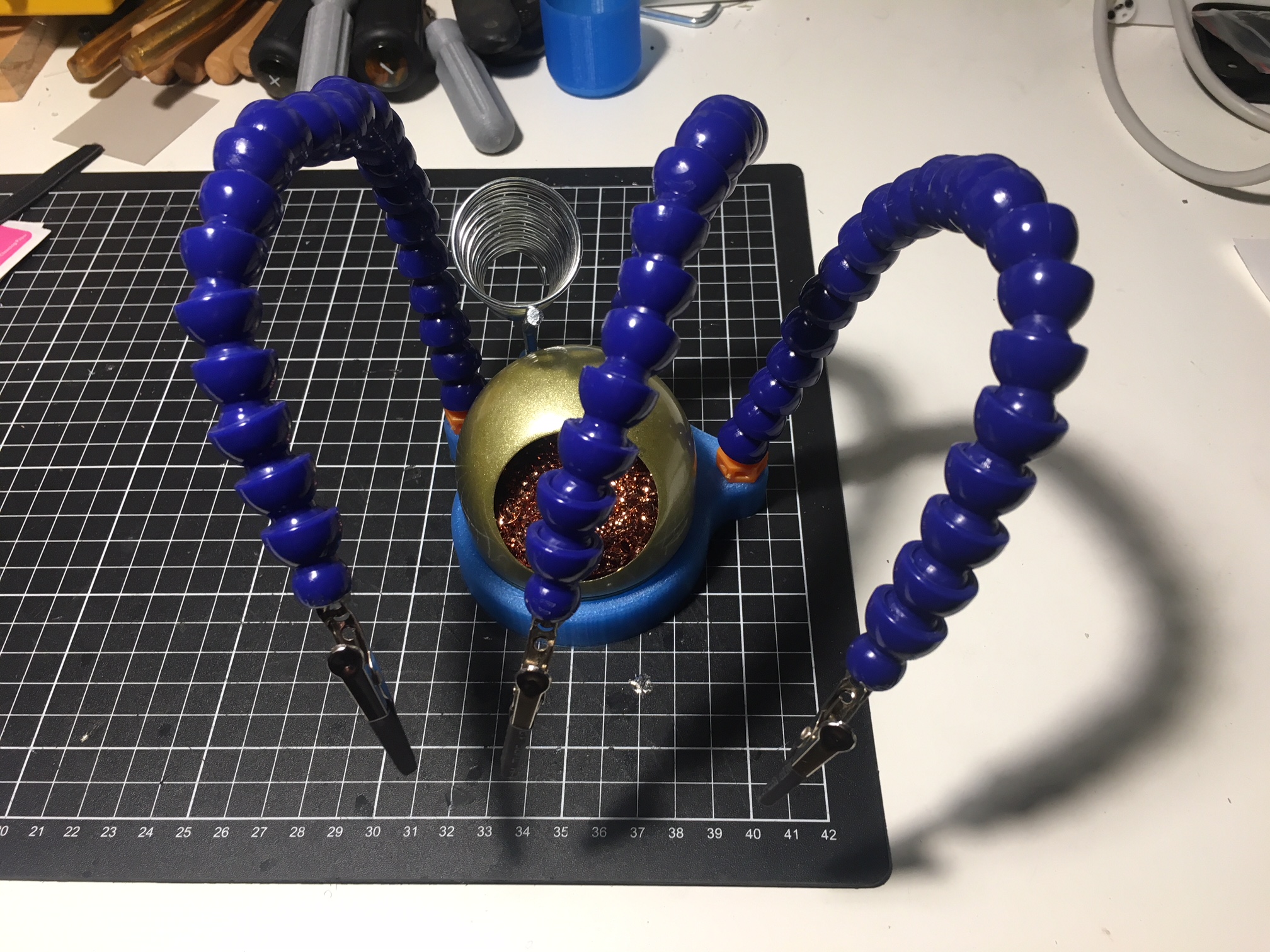 YADHHB - Yet Another DIY "Helping Hands" Base