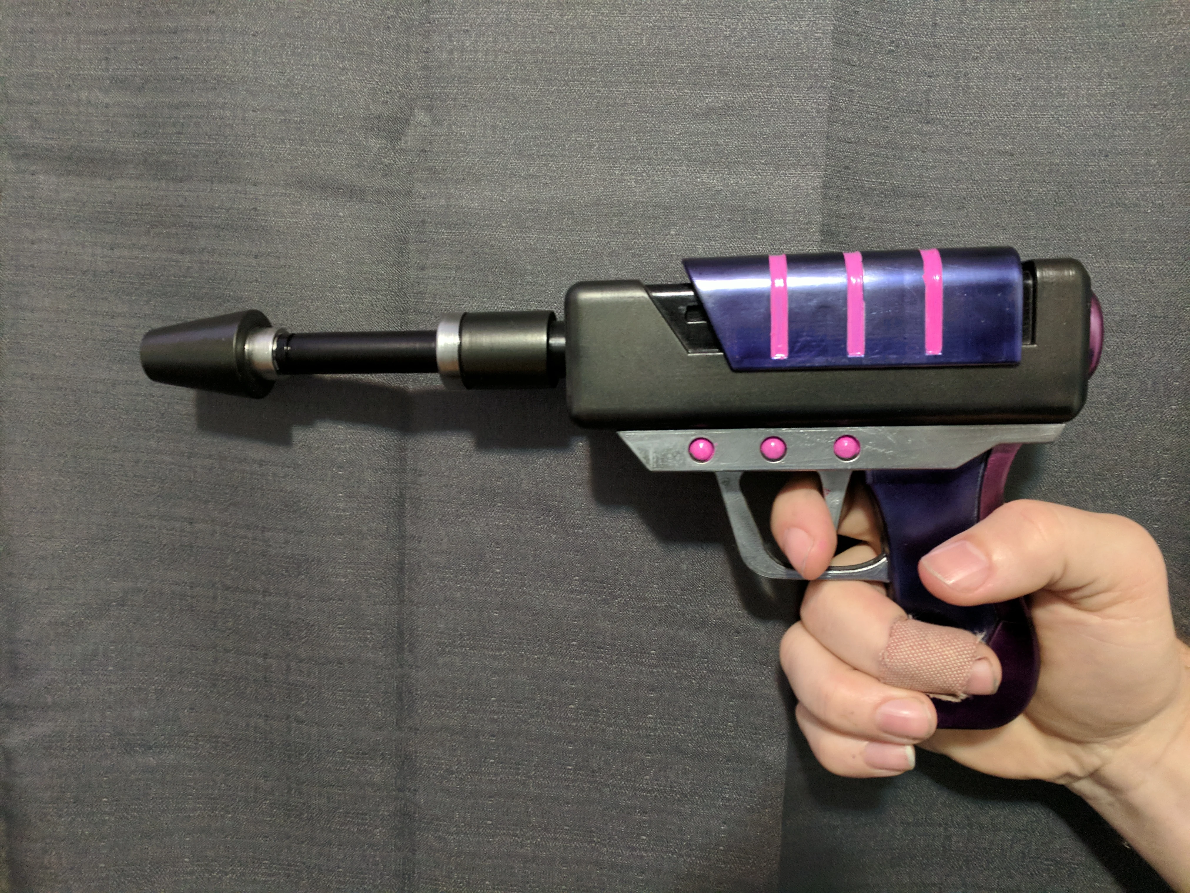 9 Gauge Plasma Pistol (Real & Fake Versions)