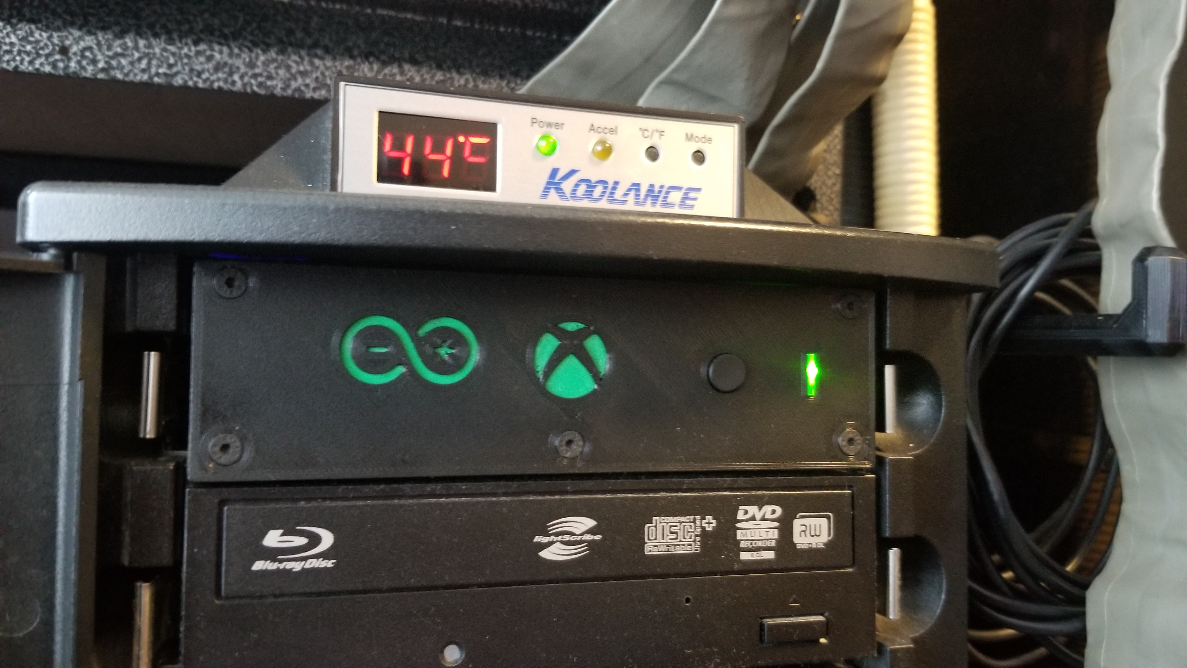 5.25 bay Xbox 360 wireless receiver and Arduino mount.