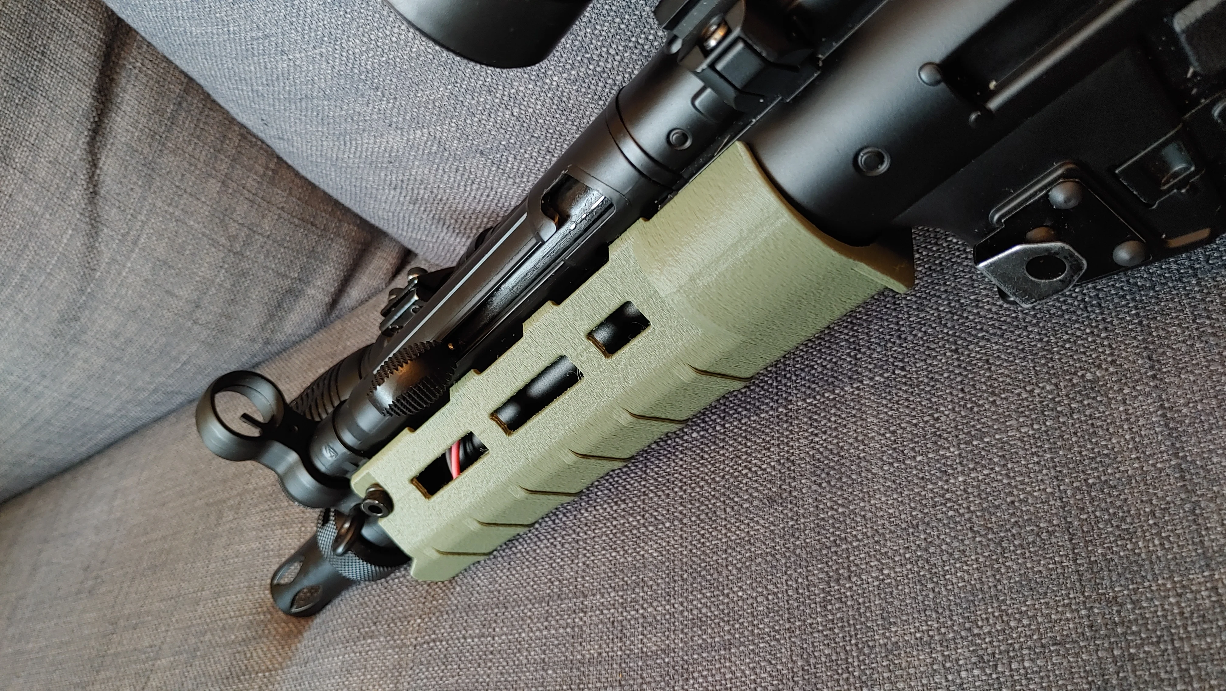 CYMA MP5 Magpul inspired handguard