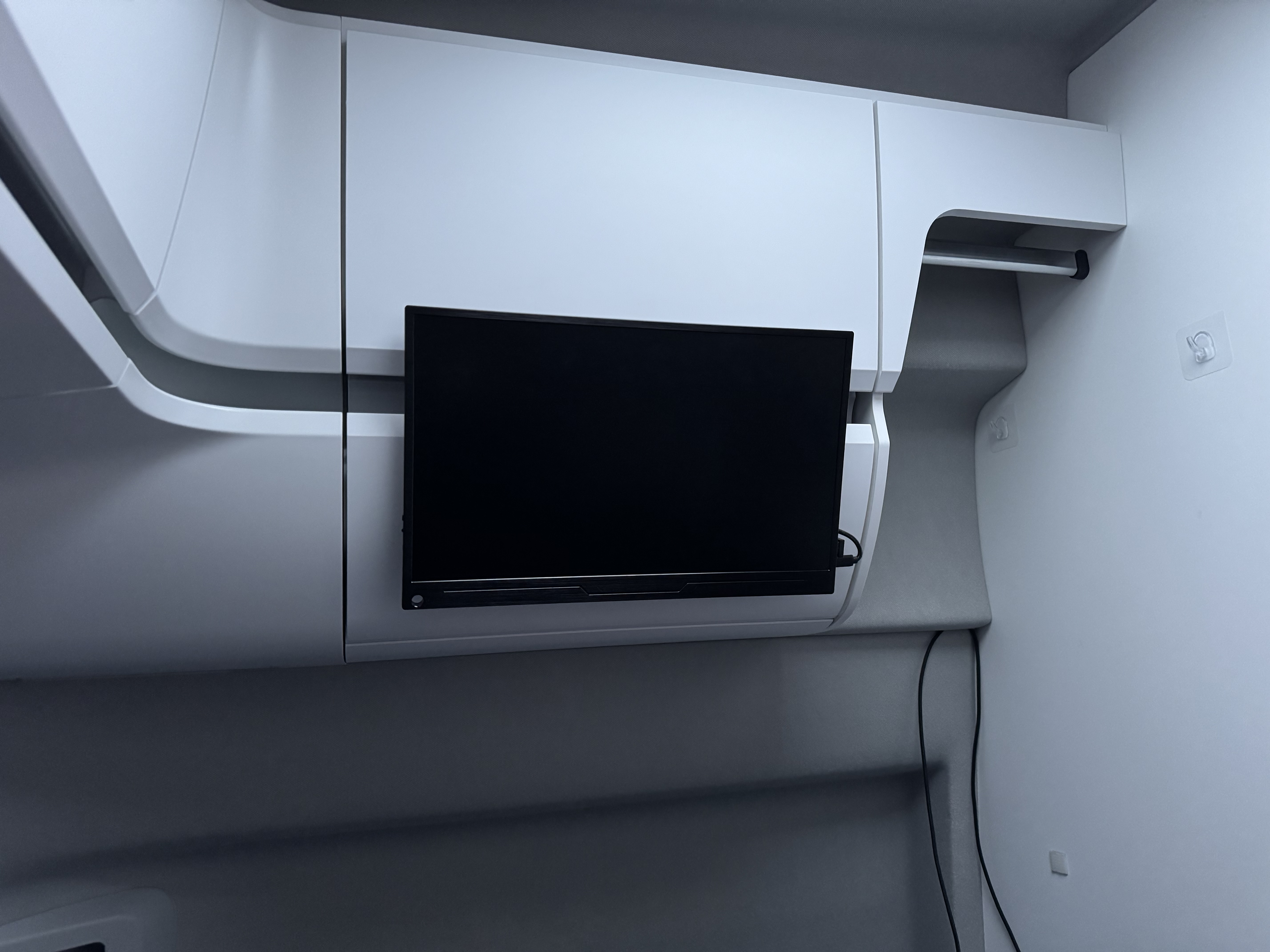 TV VESA-Adapter für Grand California Schranktür